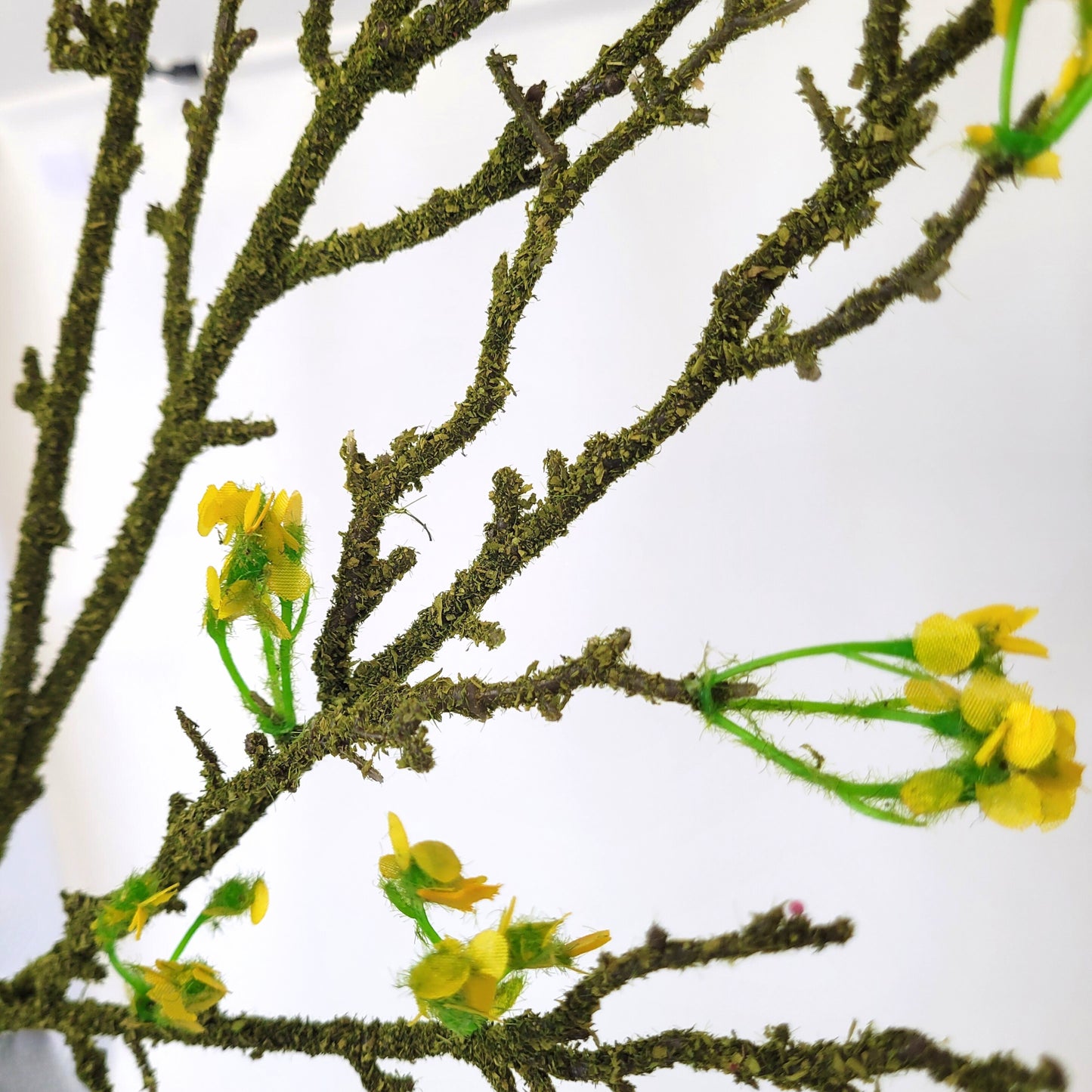 Flowering Mossed Vine Branch 31.5‘’ | QPE