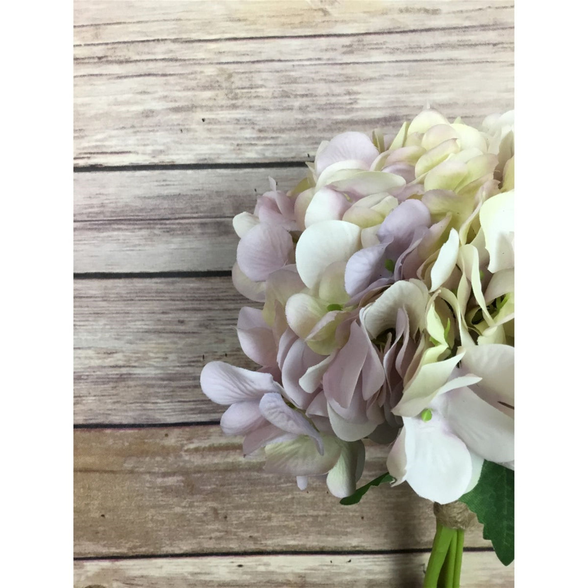 13.5" Garden Hydrangea Bouquet in Lavender (3 Stems Bound Together) | XJE