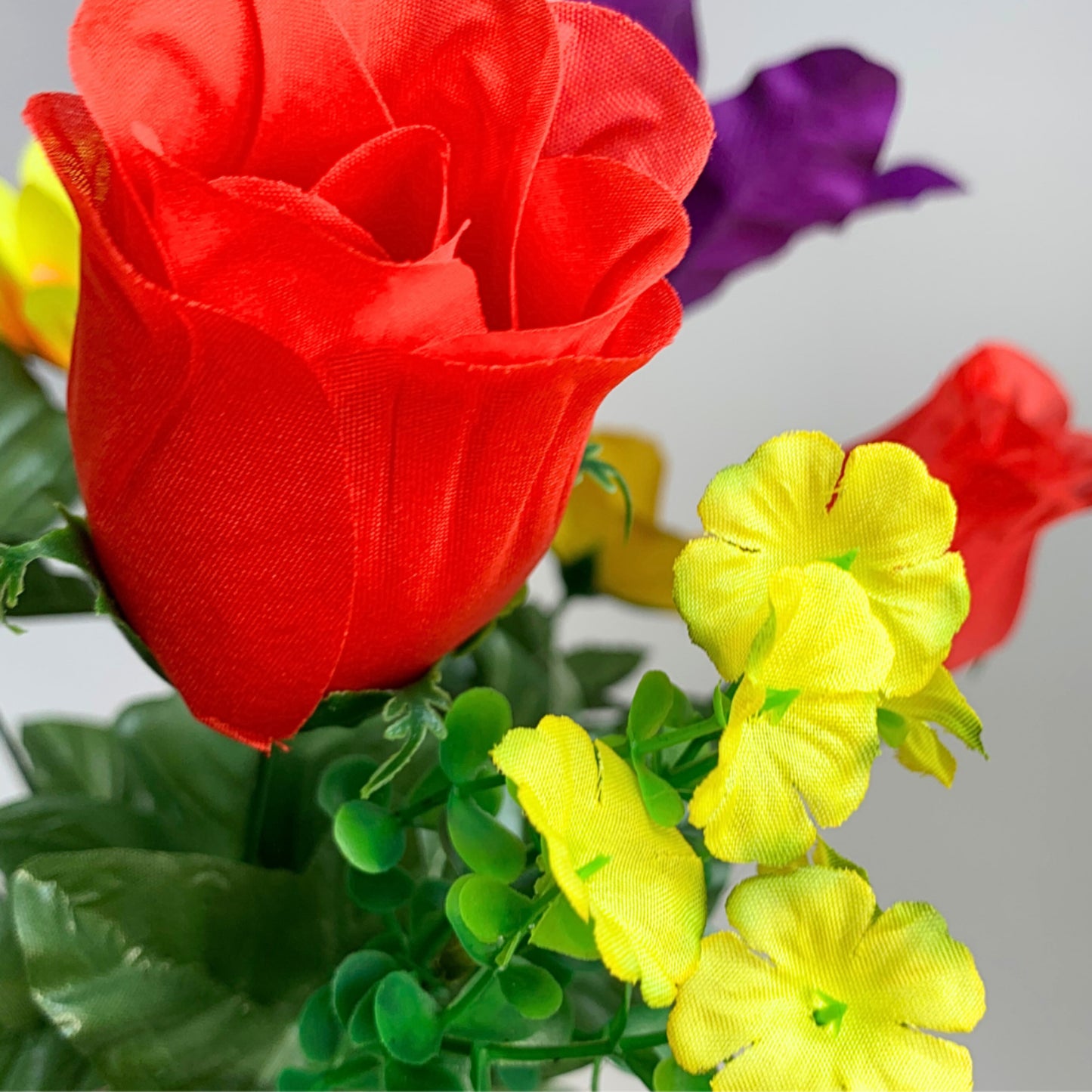 Lily / Rose / Lily / Cornflower Mixed Bush x 18 - RD/YL/PU 20" | CZE