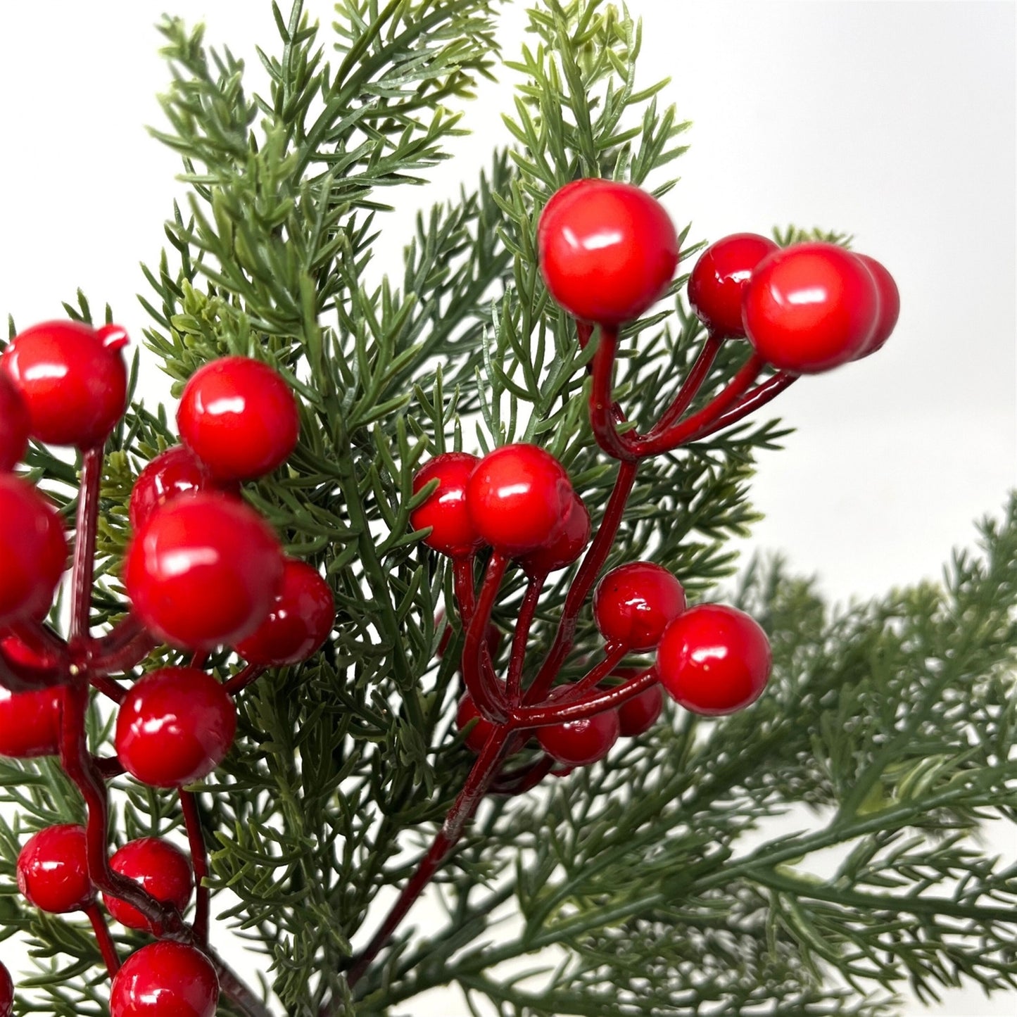 11.5" Fresh touch Cedar Pick w/ Red Berries | DB