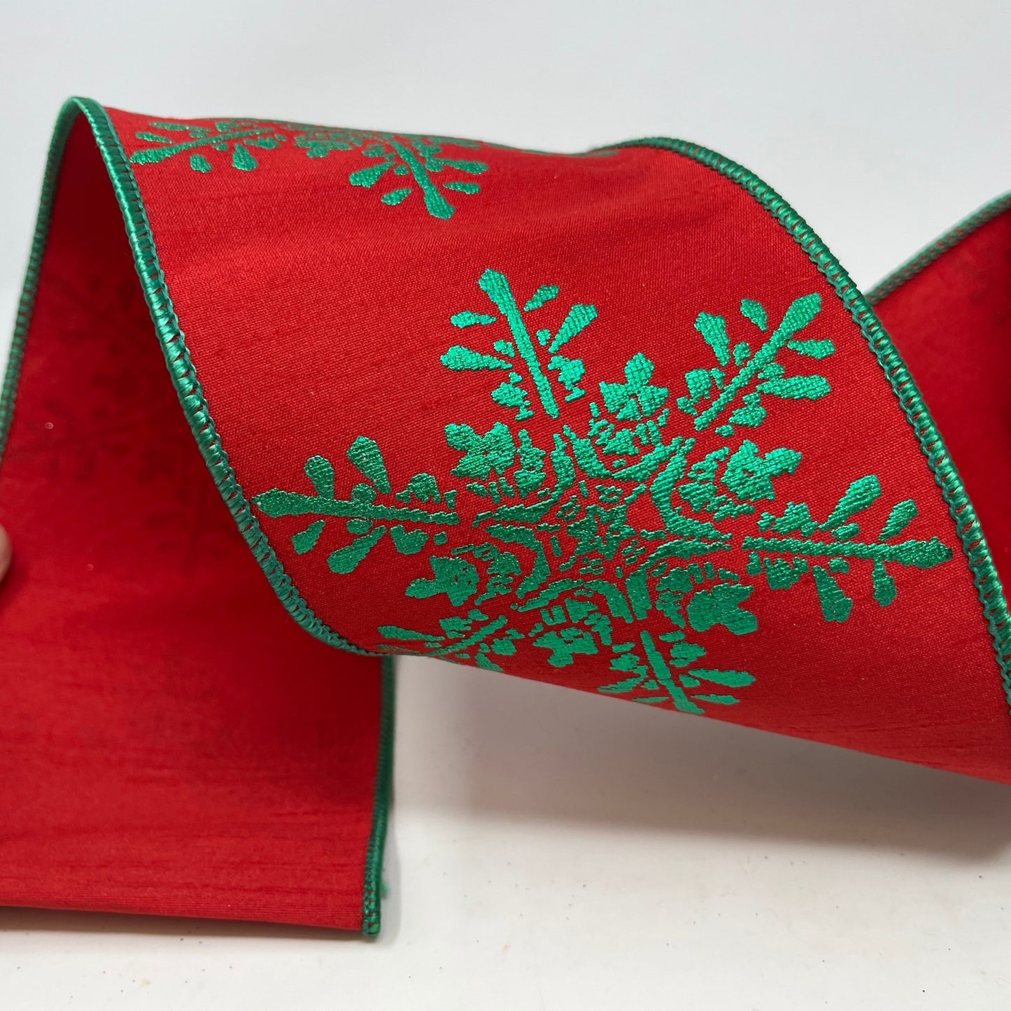 4" x 10 yd Red Faux Dupioni with Emerald Snowflake | IR