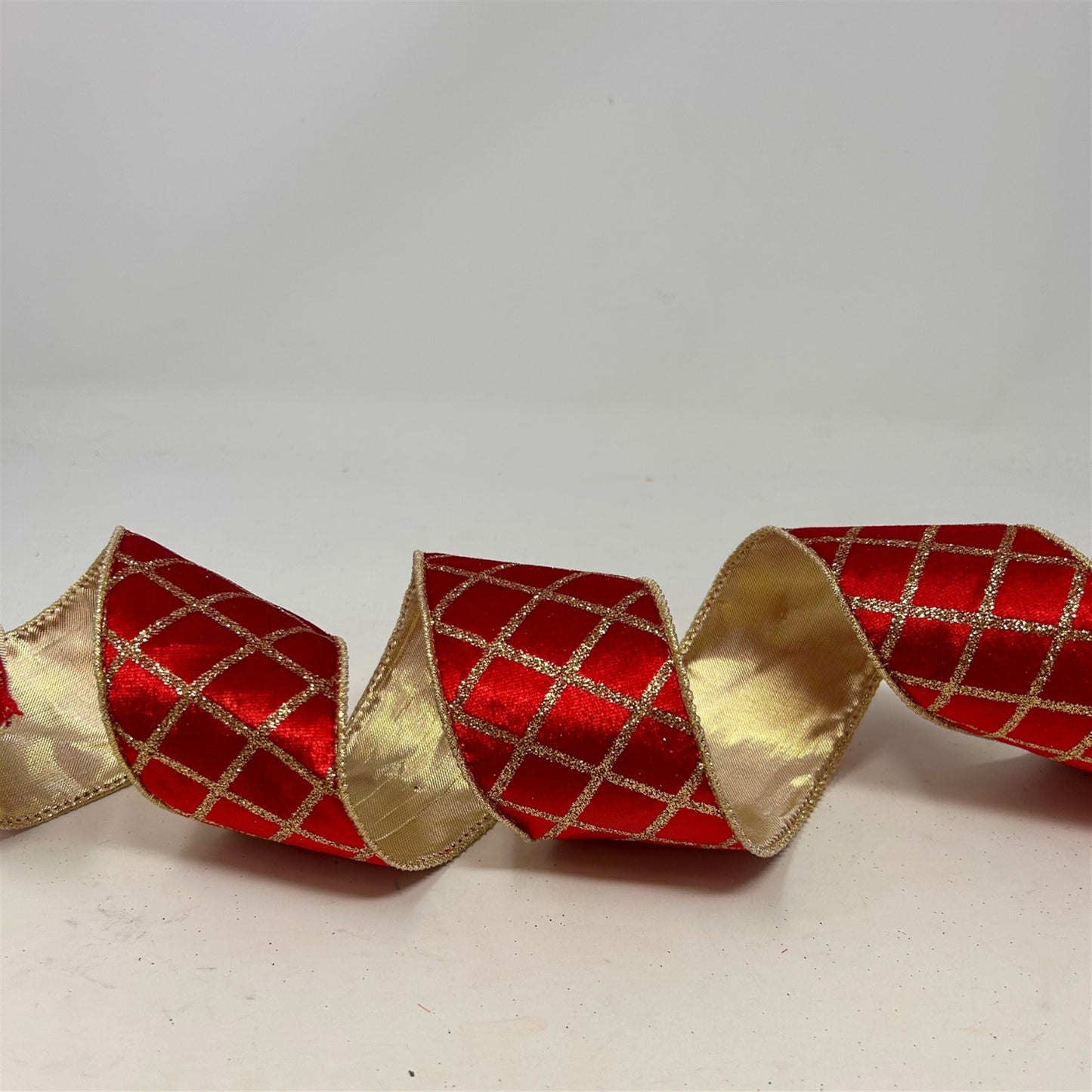 Glitter Diamond Pattern on Velvet Ribbon 2.5" x 10yd - Red | CRR