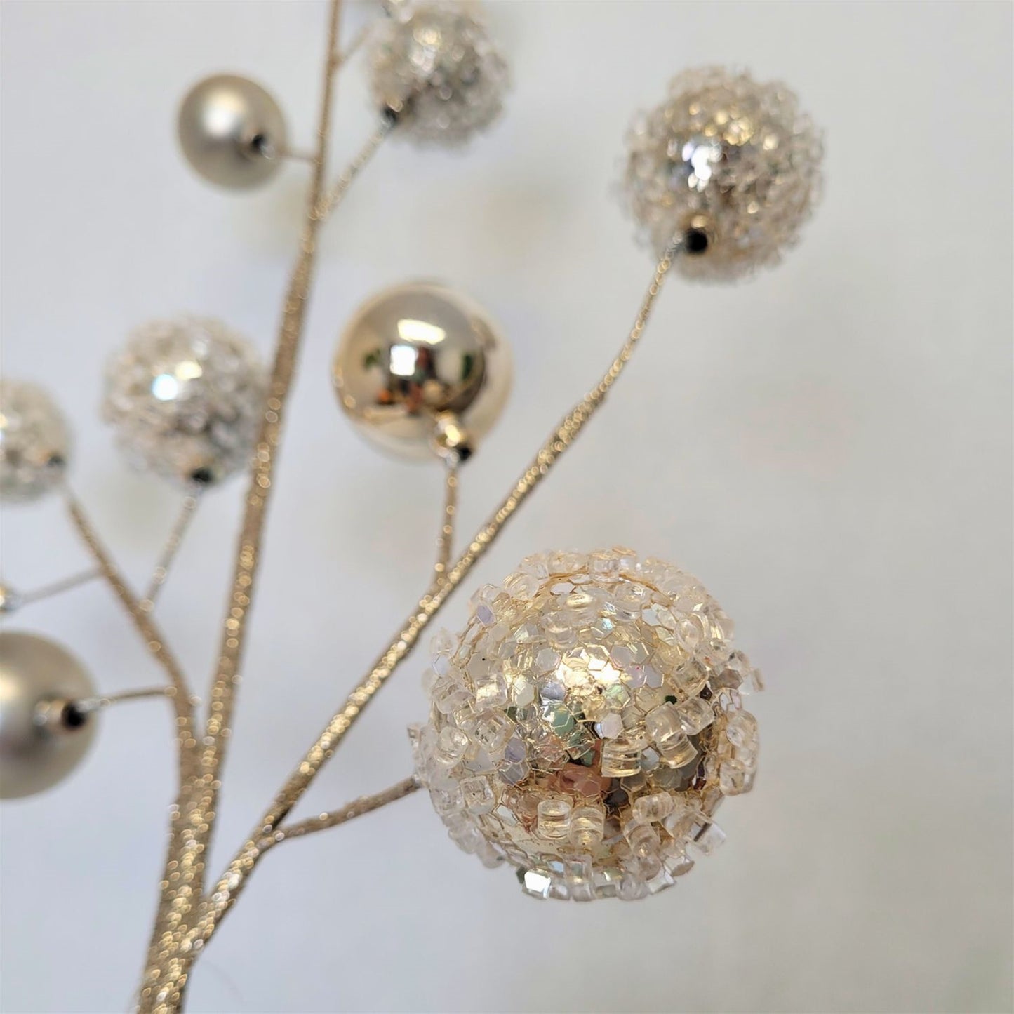 Glitz Iced Ball Spray - Champagne 27” | KS