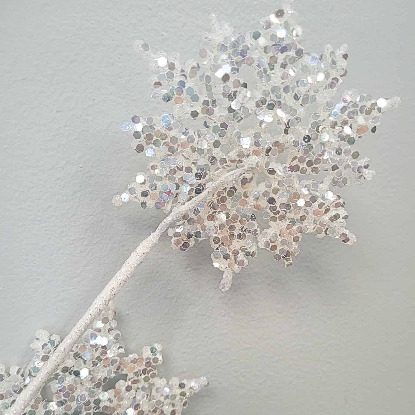 Glitter Snowflake Spray - White/Silver 30.5” | KS