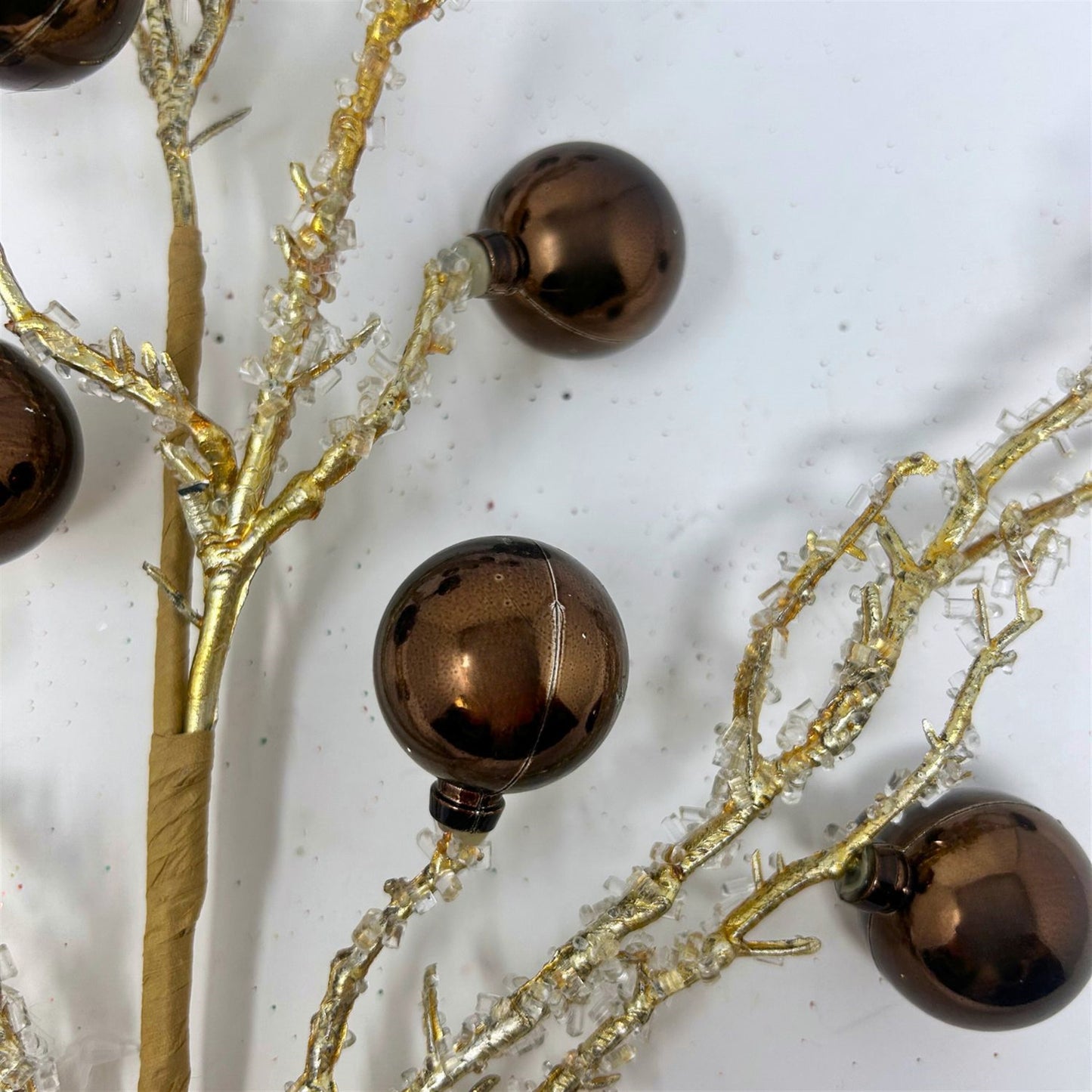 Iced Wintery Ball Spray - Coffee 26” | KS