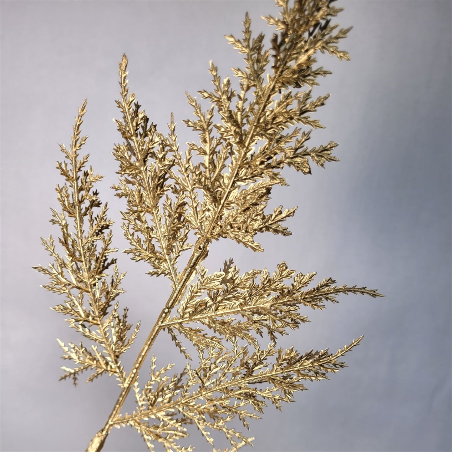 Metallic Cedar Spray - Gold 24” | KS