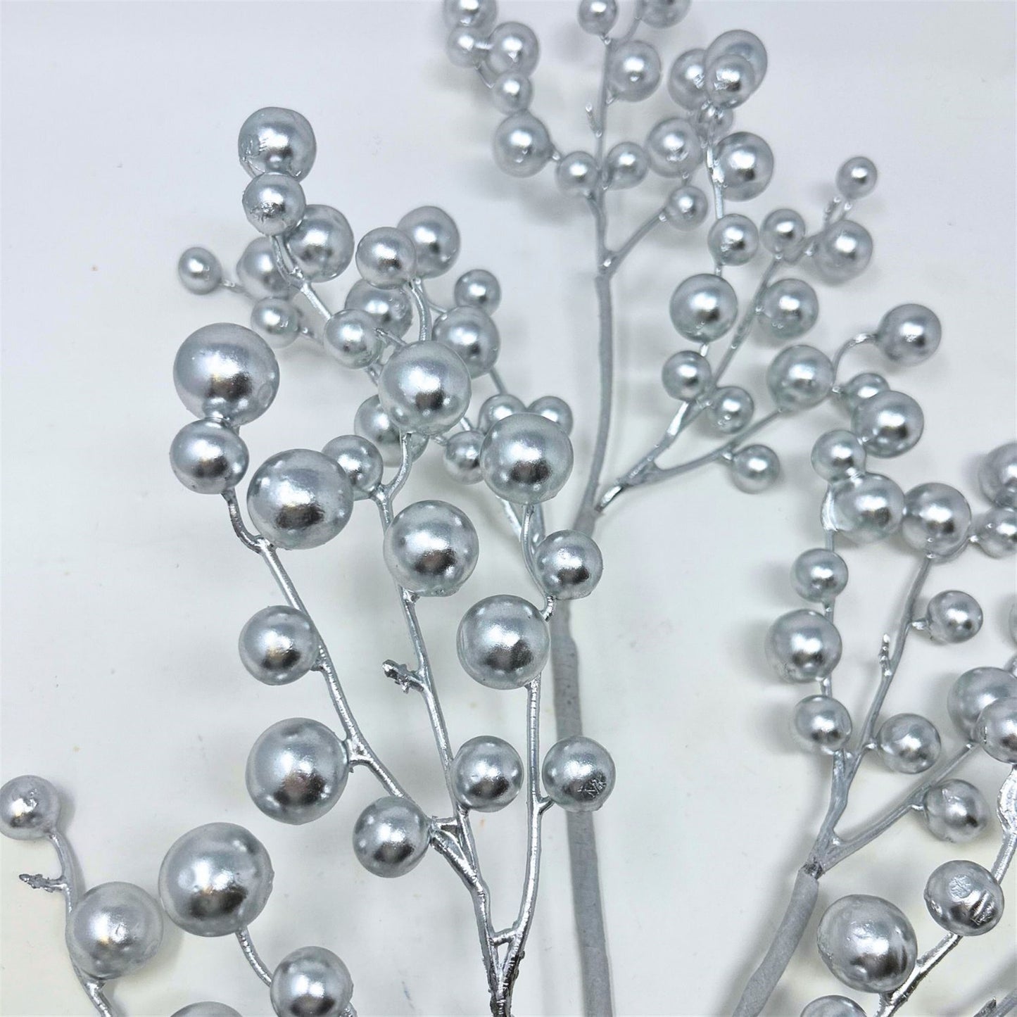 Metallic Berry Spray - Silver 36” | QP