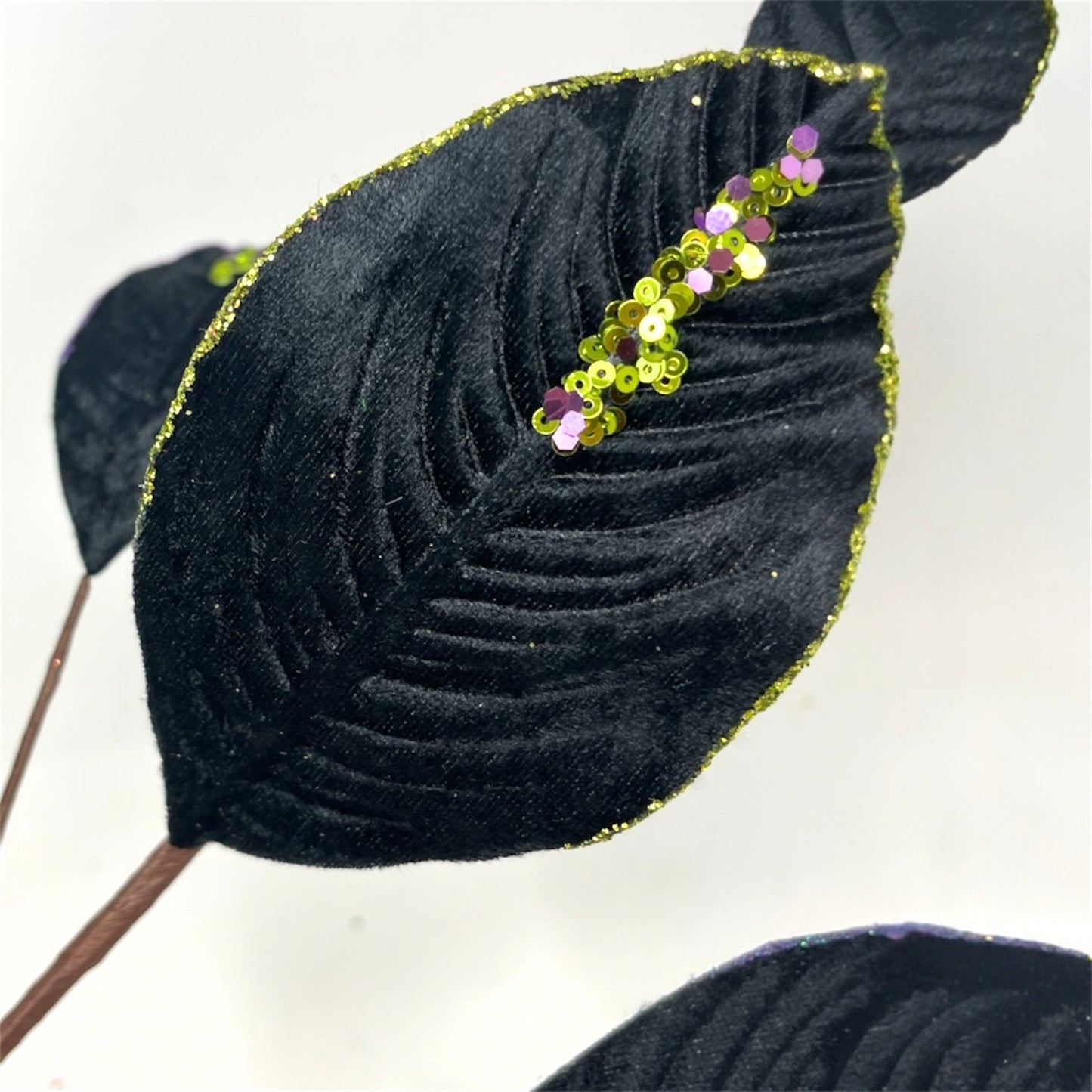 Velvet Magnolia Leaf w/ Sequins 26" - Black | DB
