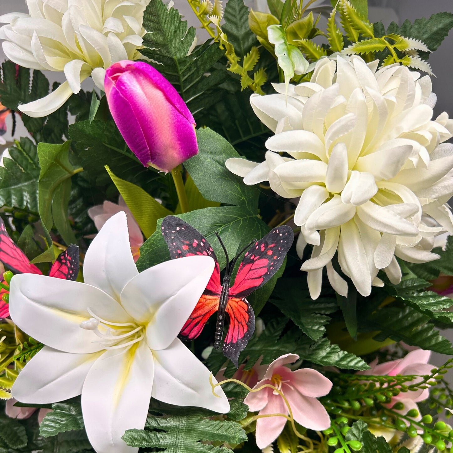 Butterfly Blooms Pre-Made Vase Insert (White/Purple)