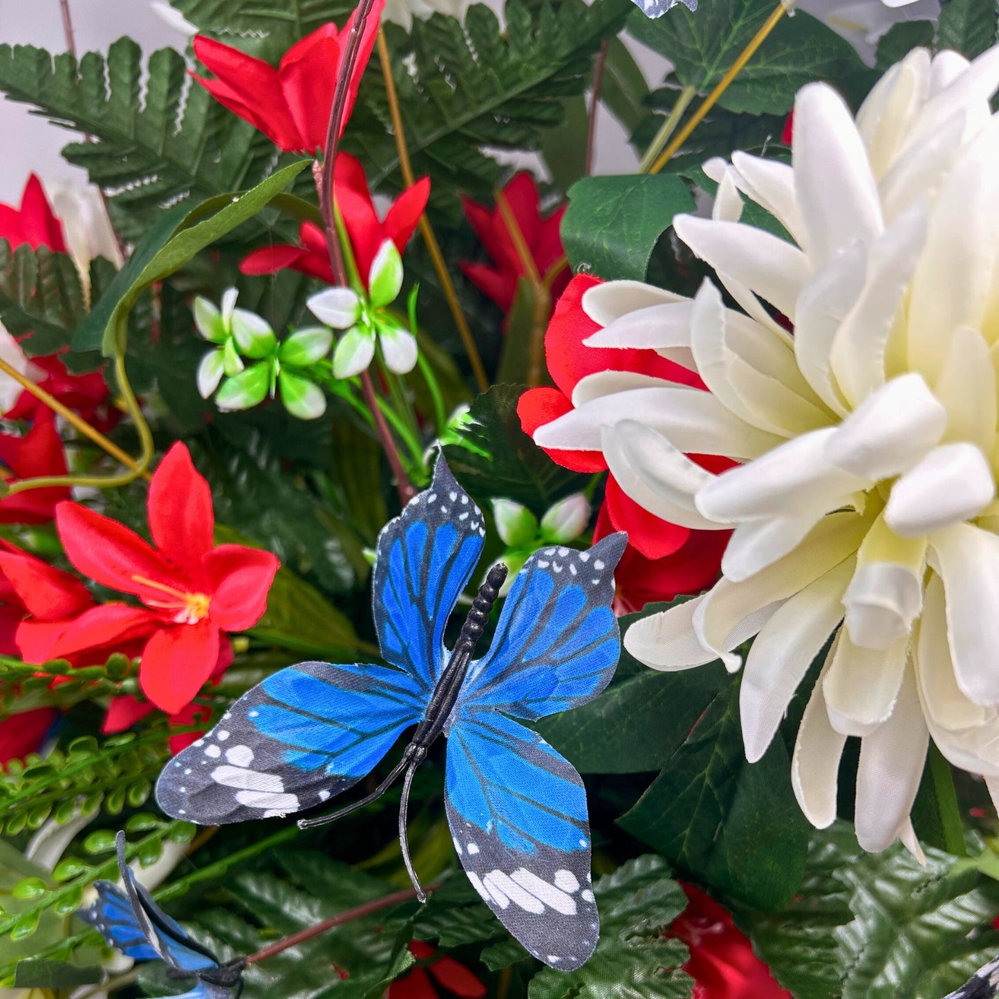 250th Patriotic Beauty Pre-Made Vase Insert (Red/White/Blue)