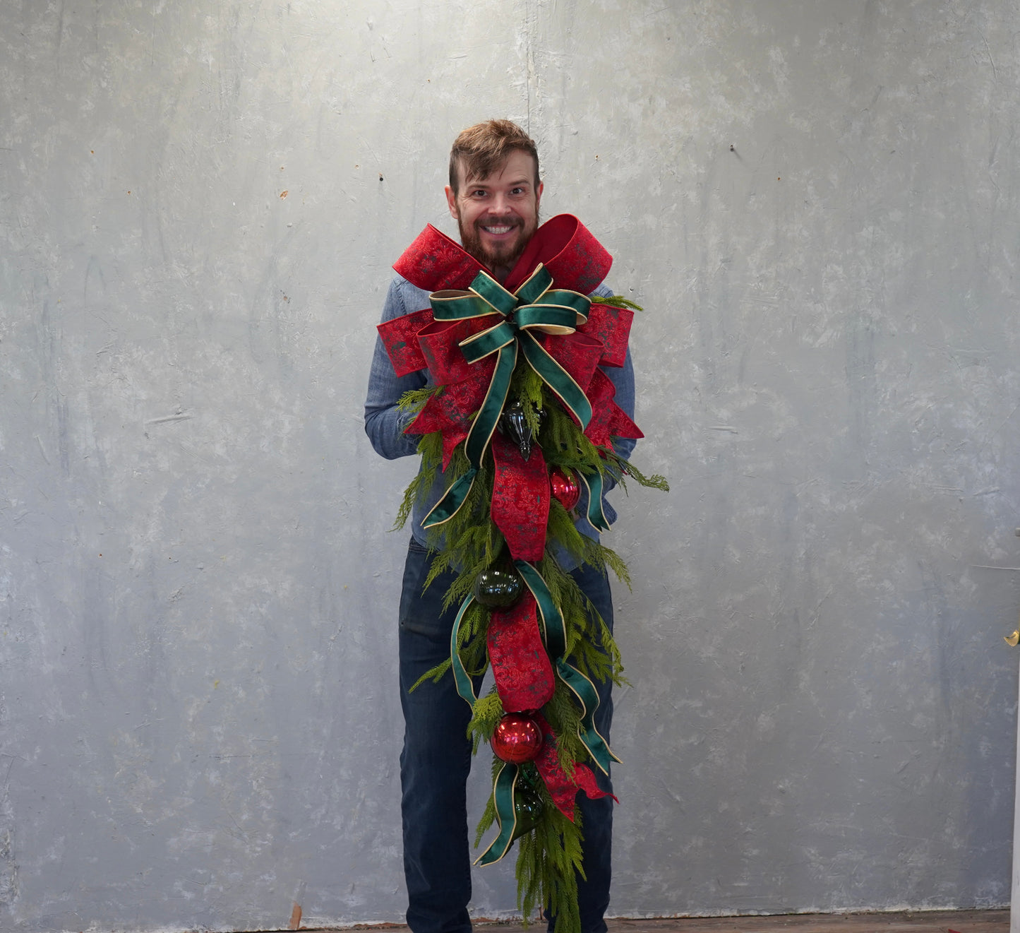 DIY Ralph Lauren Inspired Christmas Swag Kit {Assembly Required}