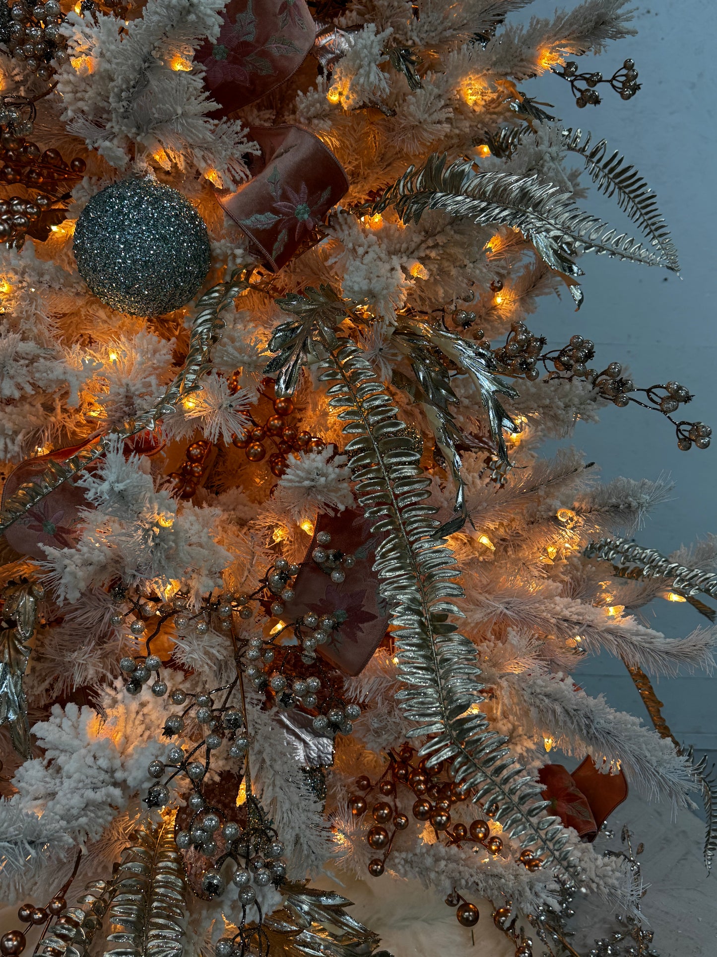 Metallic Glitter Fern Spray - Champagne 44” | YS