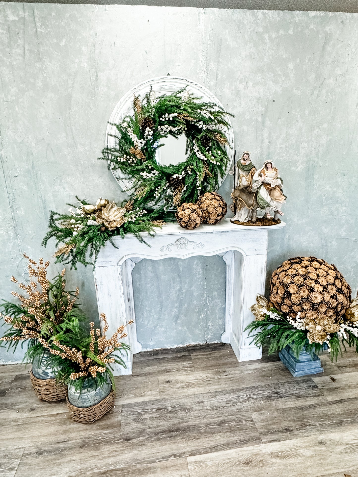20'' Bronze Natural Pine Cones Ball Ornament | LC