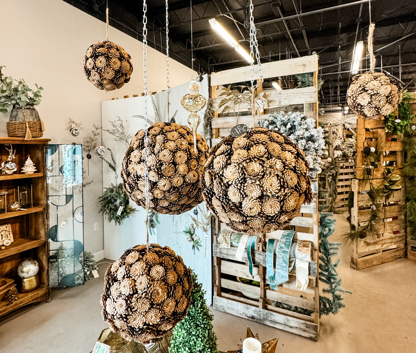 12'' Bronze Natural Pine Cones Ball Ornament | LC