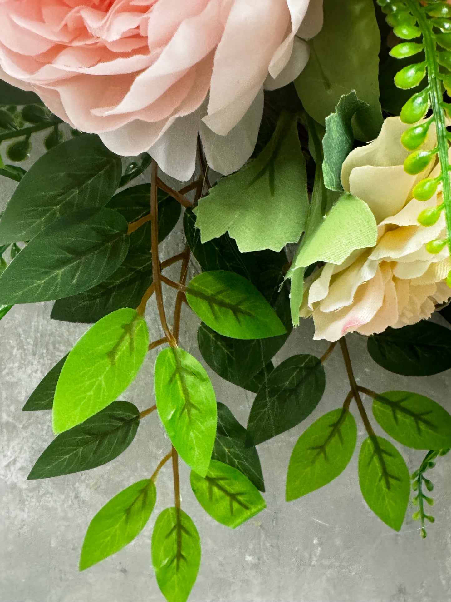 Smilax Leaves Spray 27" - Green | GTE