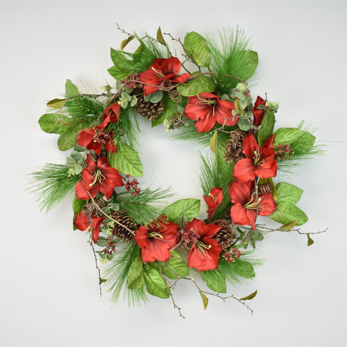 30” Mountain Amaryllis Pine Wreath | XJ