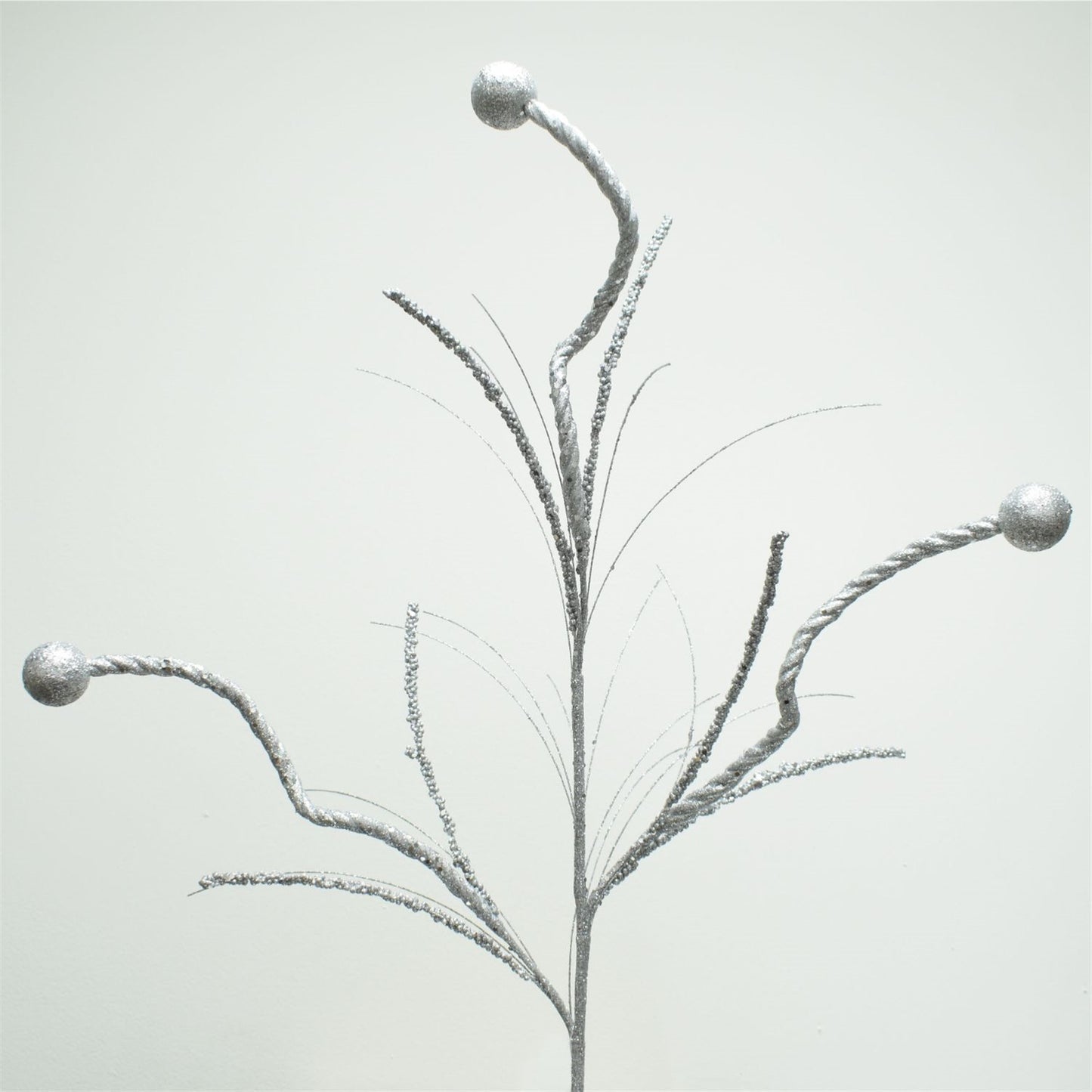 Glittered Ball Curl Spray 33" in Silver | QDC22