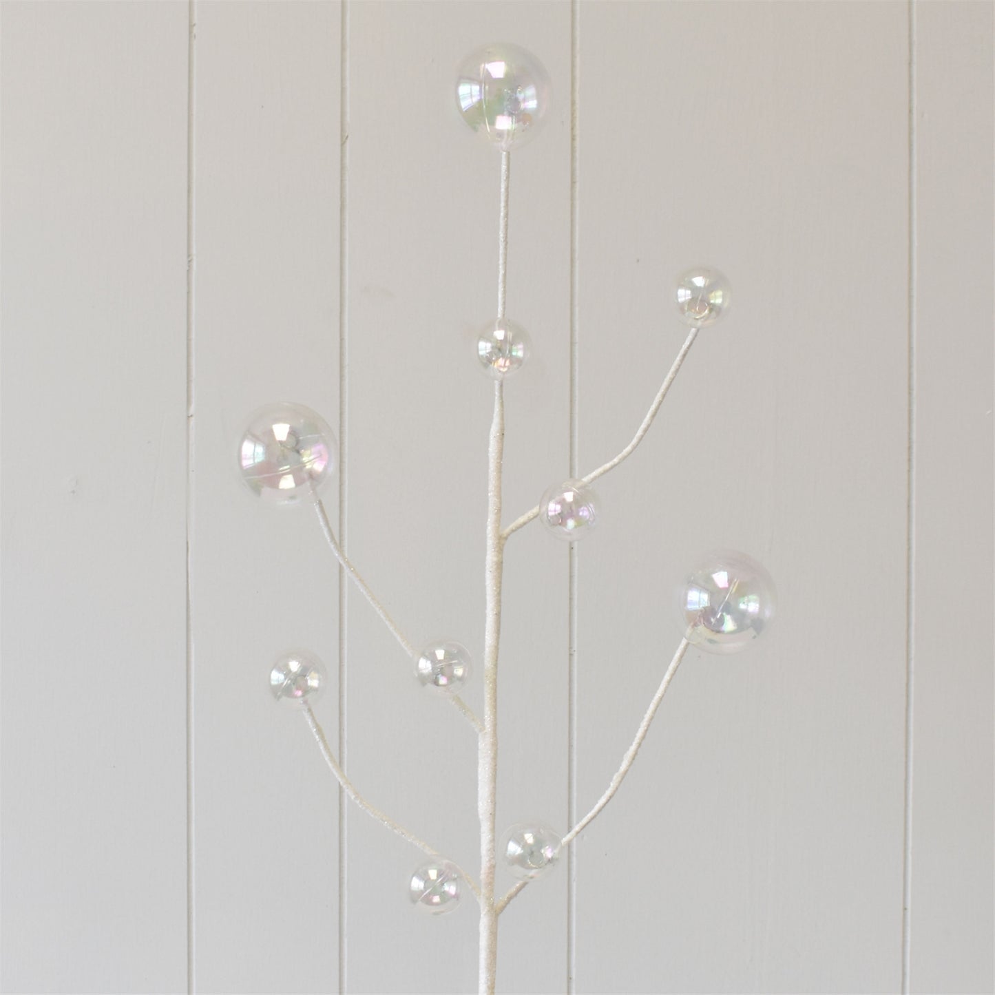 Glittered Spray with Iridescent Clear Bubble Orbs 30" in White | QDC22