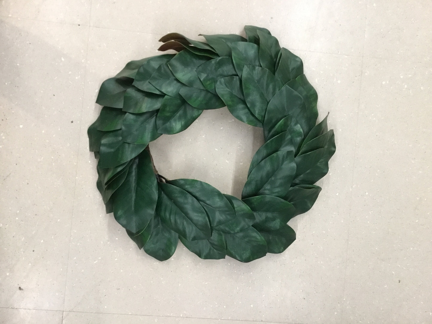 Deluxe Magnolia Leaf Wreath