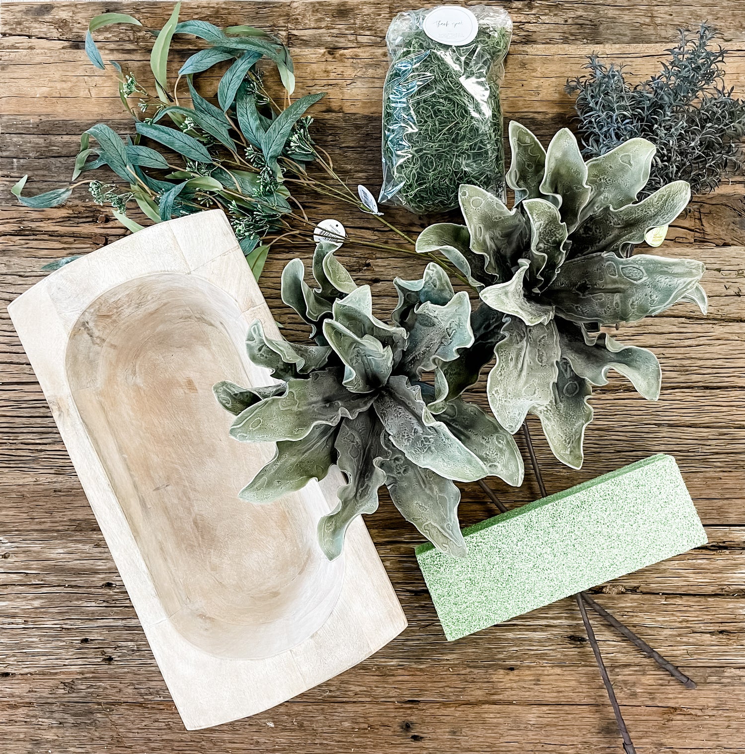 CUSTOM WREATHS & KITS