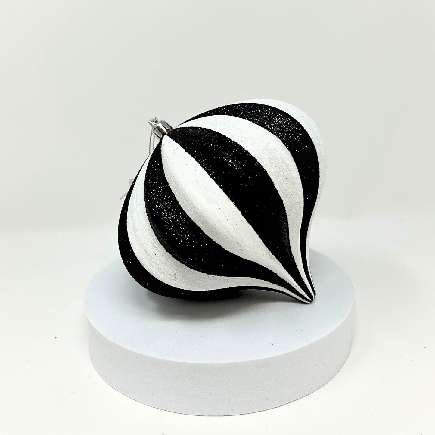 Classic Striped Onion Shaped Finial Ornament - Black/White 4.75” | XJ