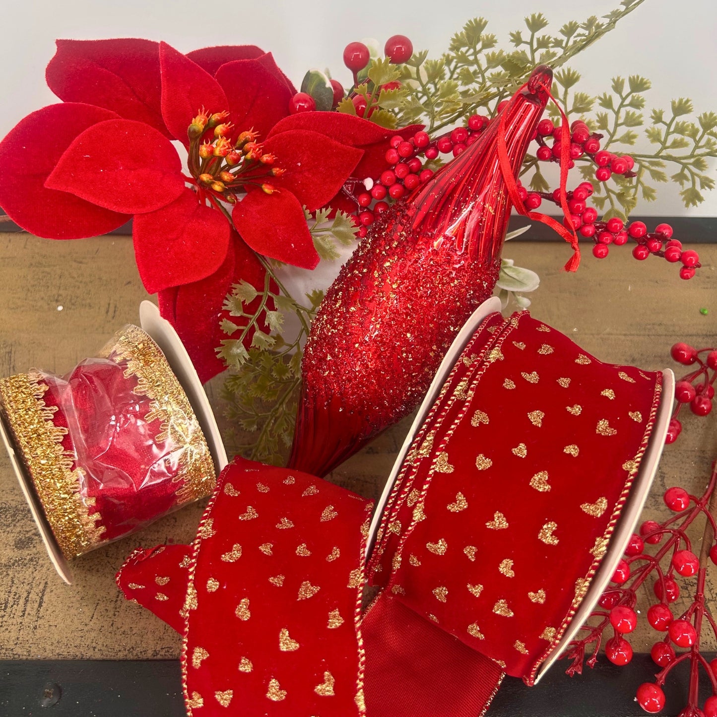 Red, Gold, Berries Christmas Tree Mystery Box