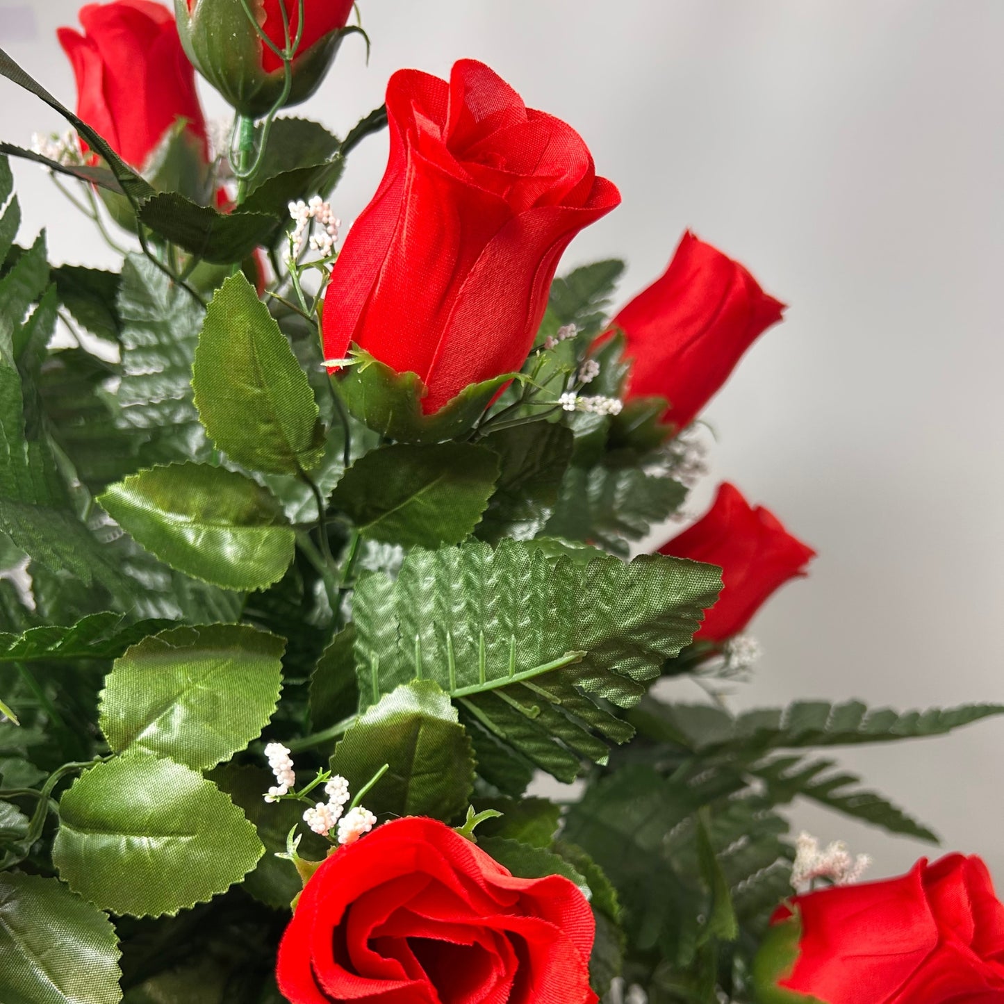 Red Rose Pre-Made Vase Insert (Red)