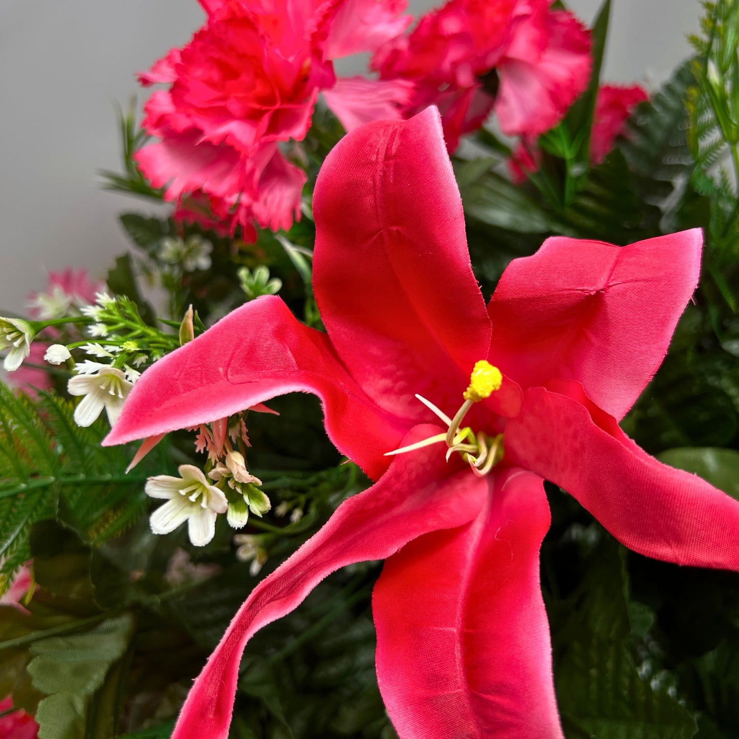 Guardian Stems X-Large Pre-Made Vase Insert (Hot Pink)