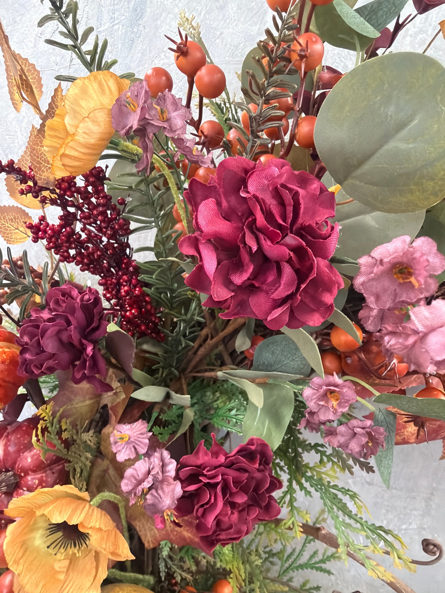 Burgundy Marigold/Foliage Spray 20" | KS