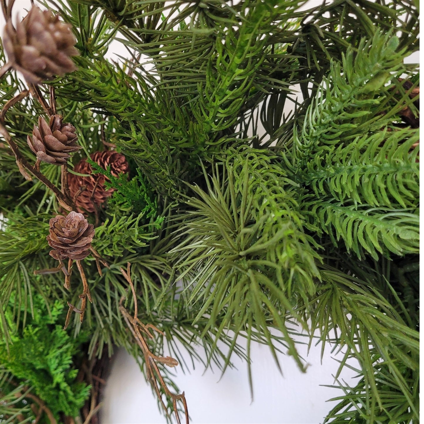 Real Touch Regal Juniper/Spruce Mixed Wreath 24" | XJ
