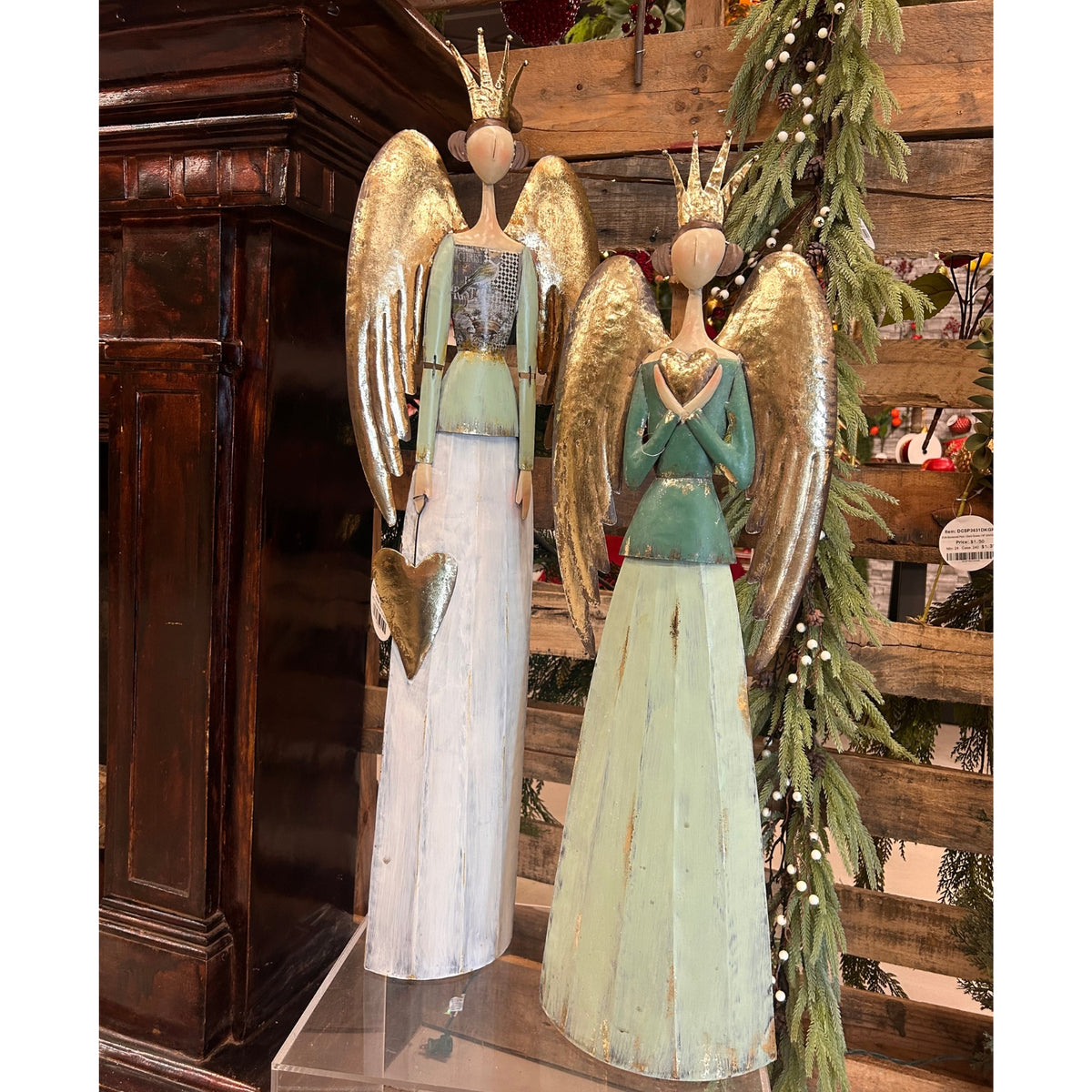 Serene Metal Angel w/ Heart 34.75" | FH
