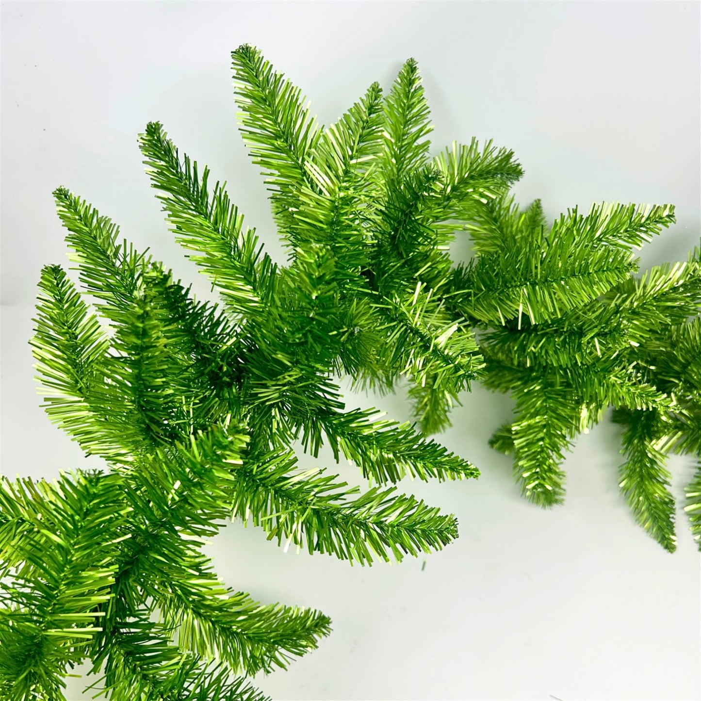 10'' X 9' Garland - Metallic Green, 255T | LC