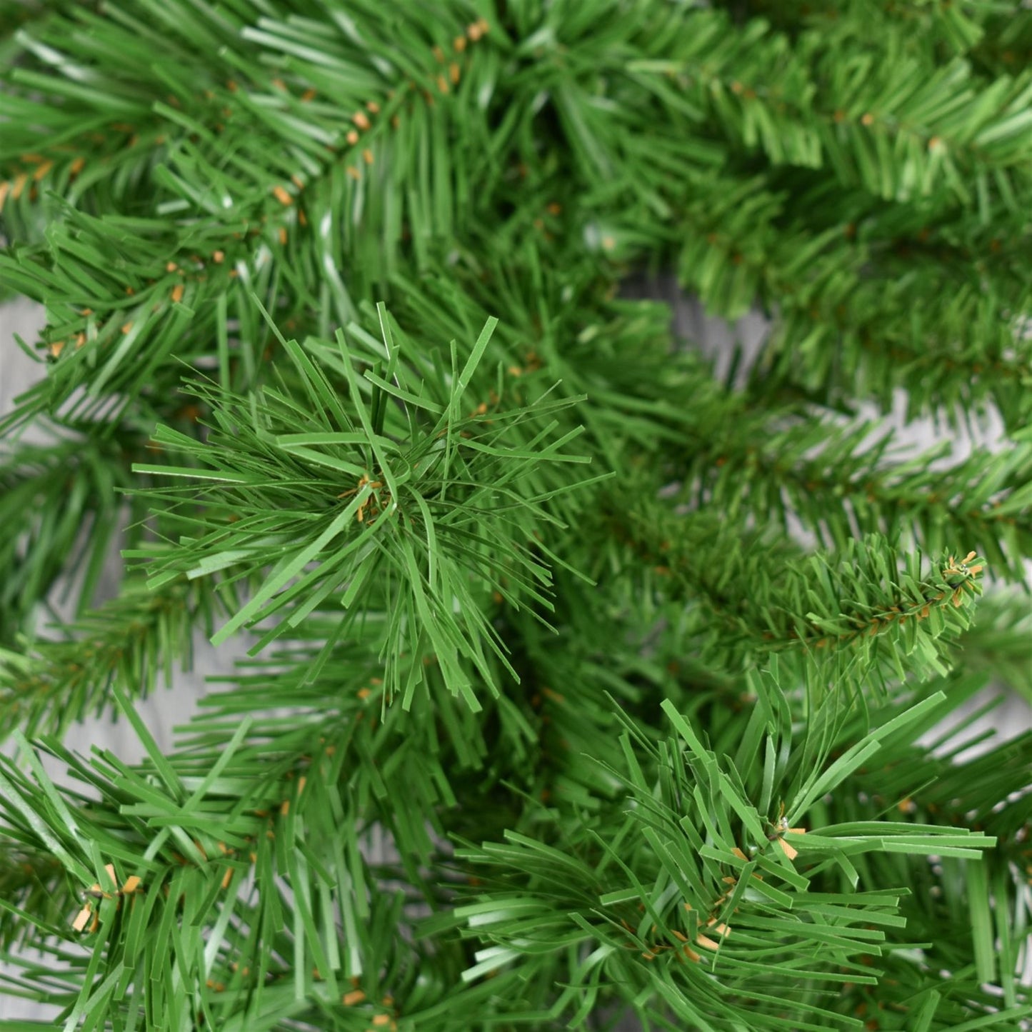 9' x 14" Mixed Garland (unlighted) | HT
