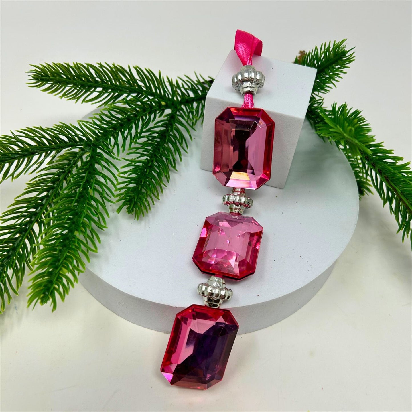 Acrylic Jewel Hanging Ornament - Pink 1.2x0.5x6.5" | ZT