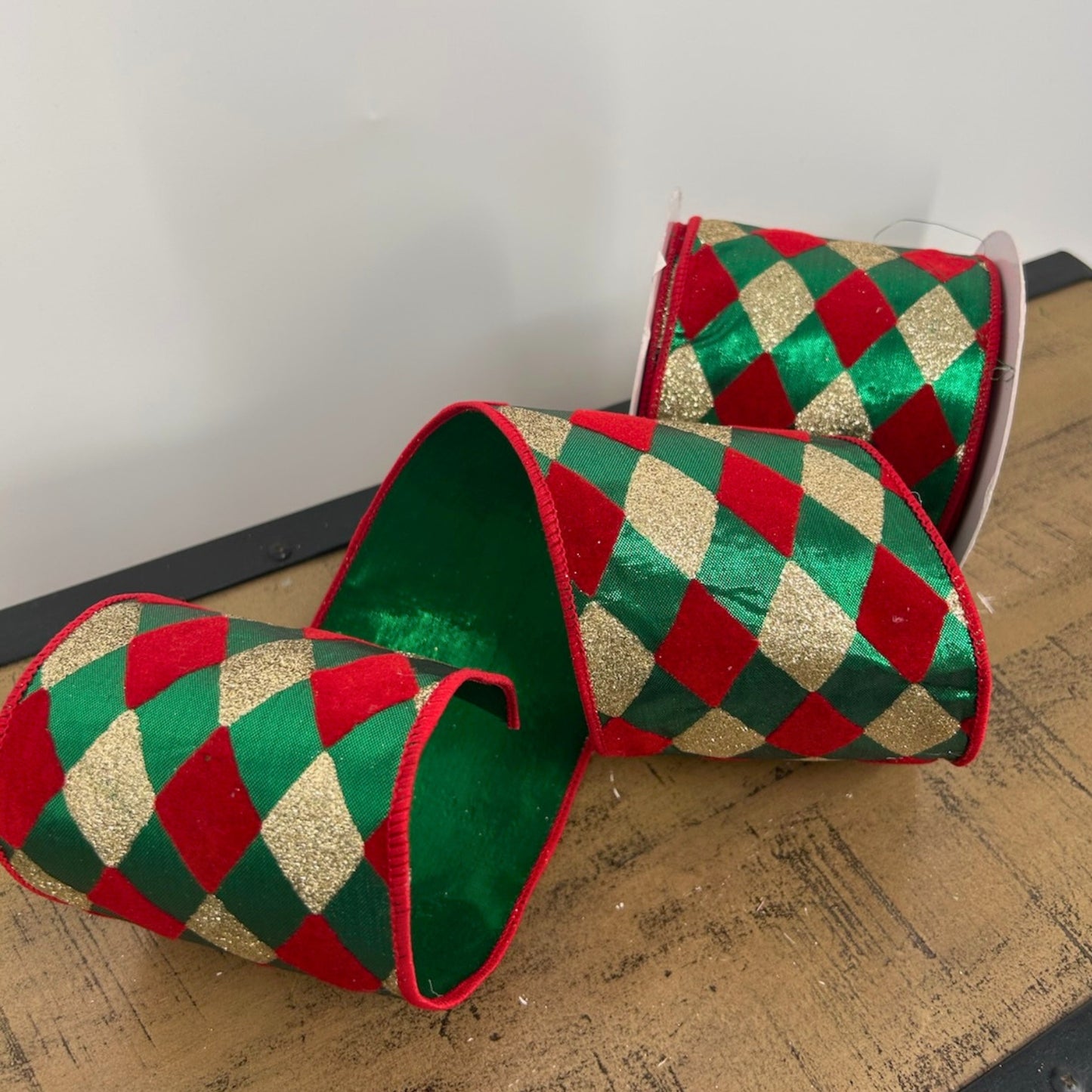 Red/Green/Gold Diamond Print Ribbon 4" x 10yd | IR
