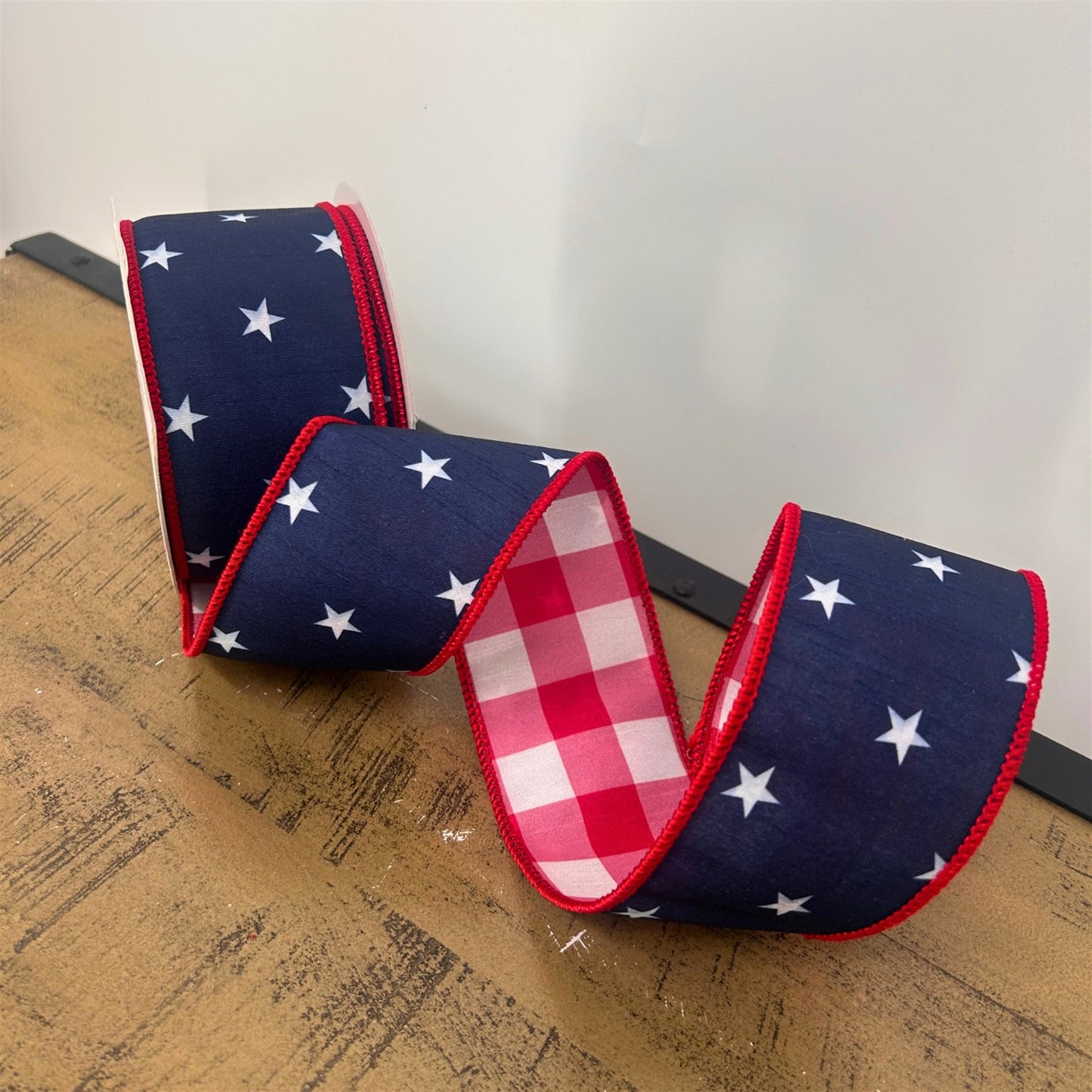 2.5” X 10Yd Print On Navy Blue Dupion With White/Red Checks Back And Red Edge | IR