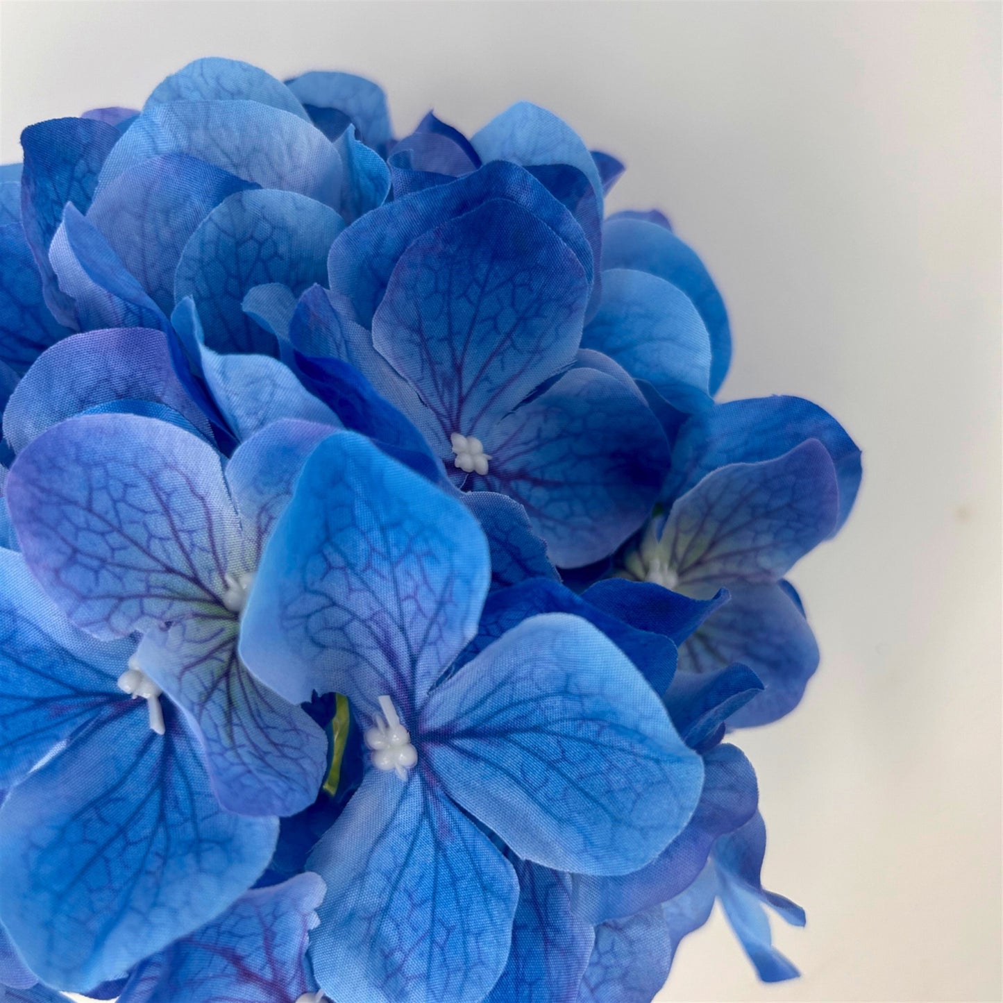Grand Southern Hydrangea Stem 18" - Blue | GTE