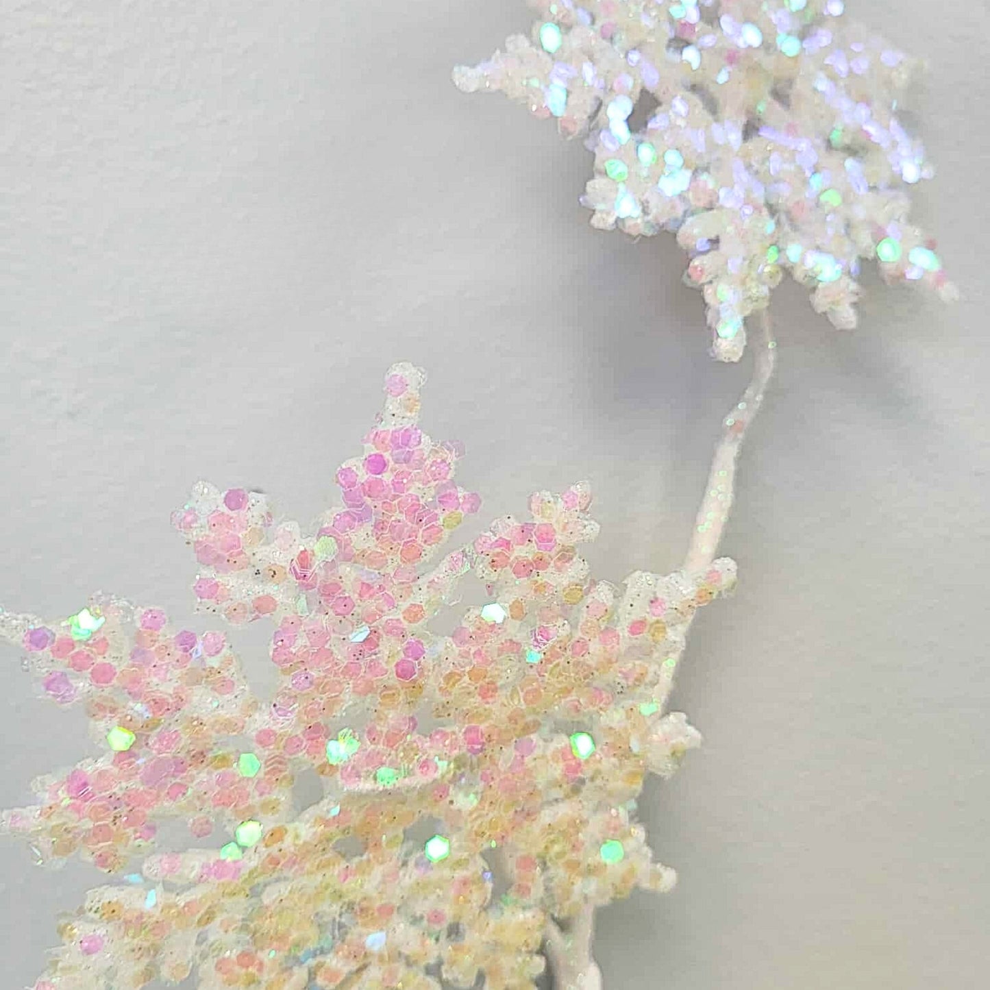 Glitter Snowflake Spray - Iridescent 30.5” | KS