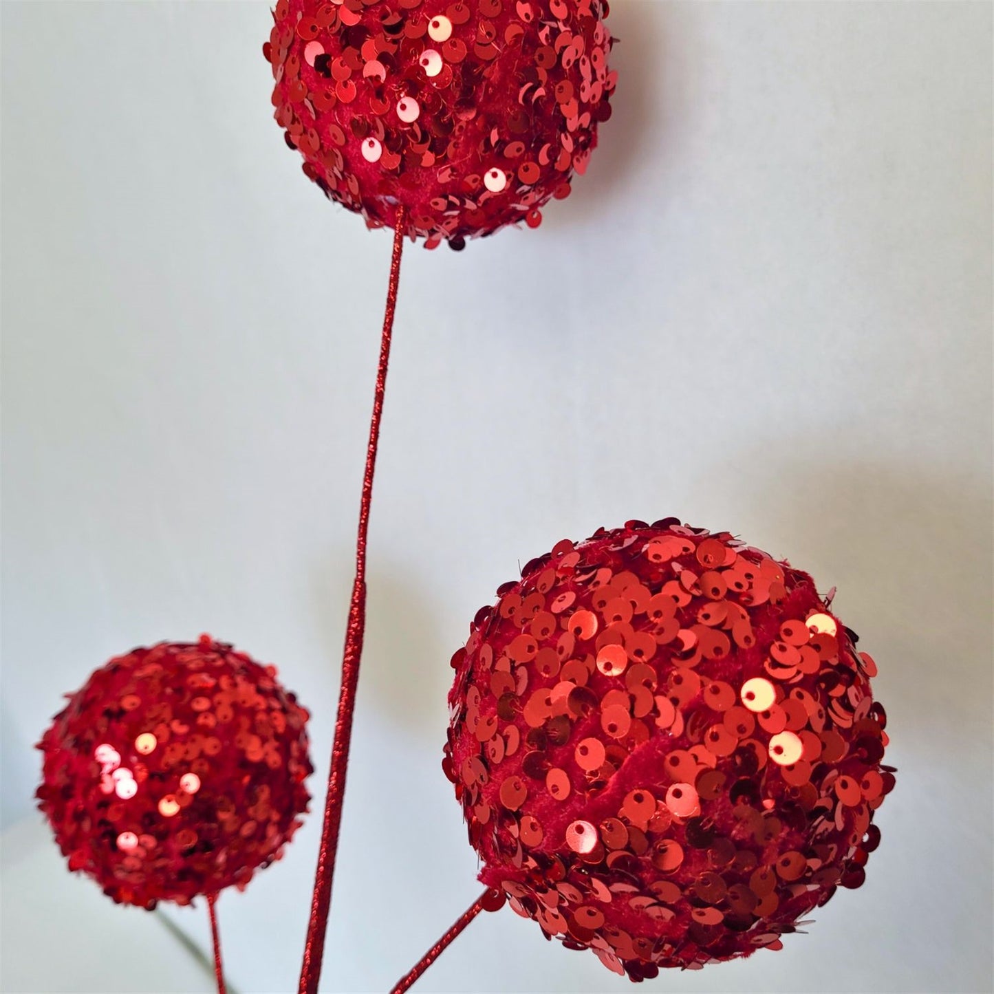 Sequin Ball Spray X 3 25" - Red | KS