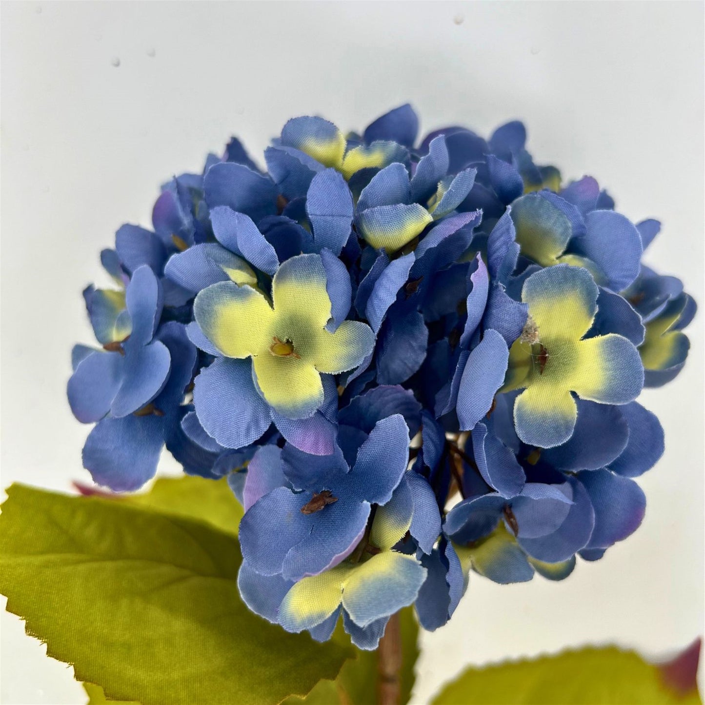 Meadows Hydrangea Spray - Blue 27” | YS