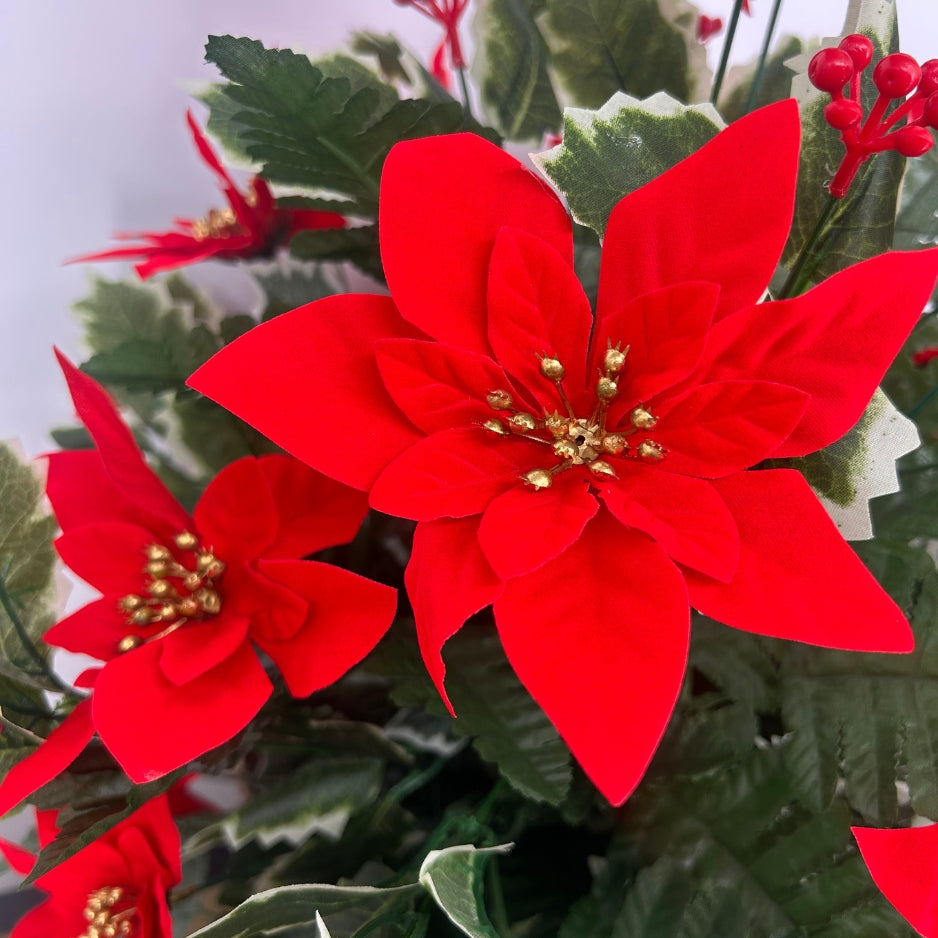 "Holiday Beauty" Pre-Made Vase Insert (Red, Dark Green)