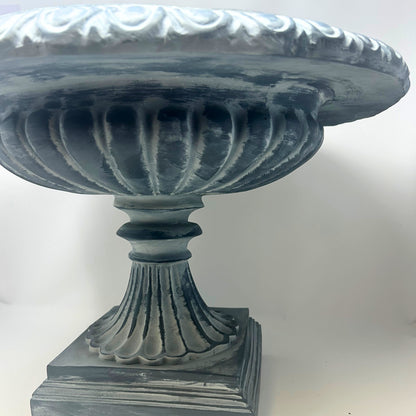 20''X20''X14.5''Resin Urn | LC