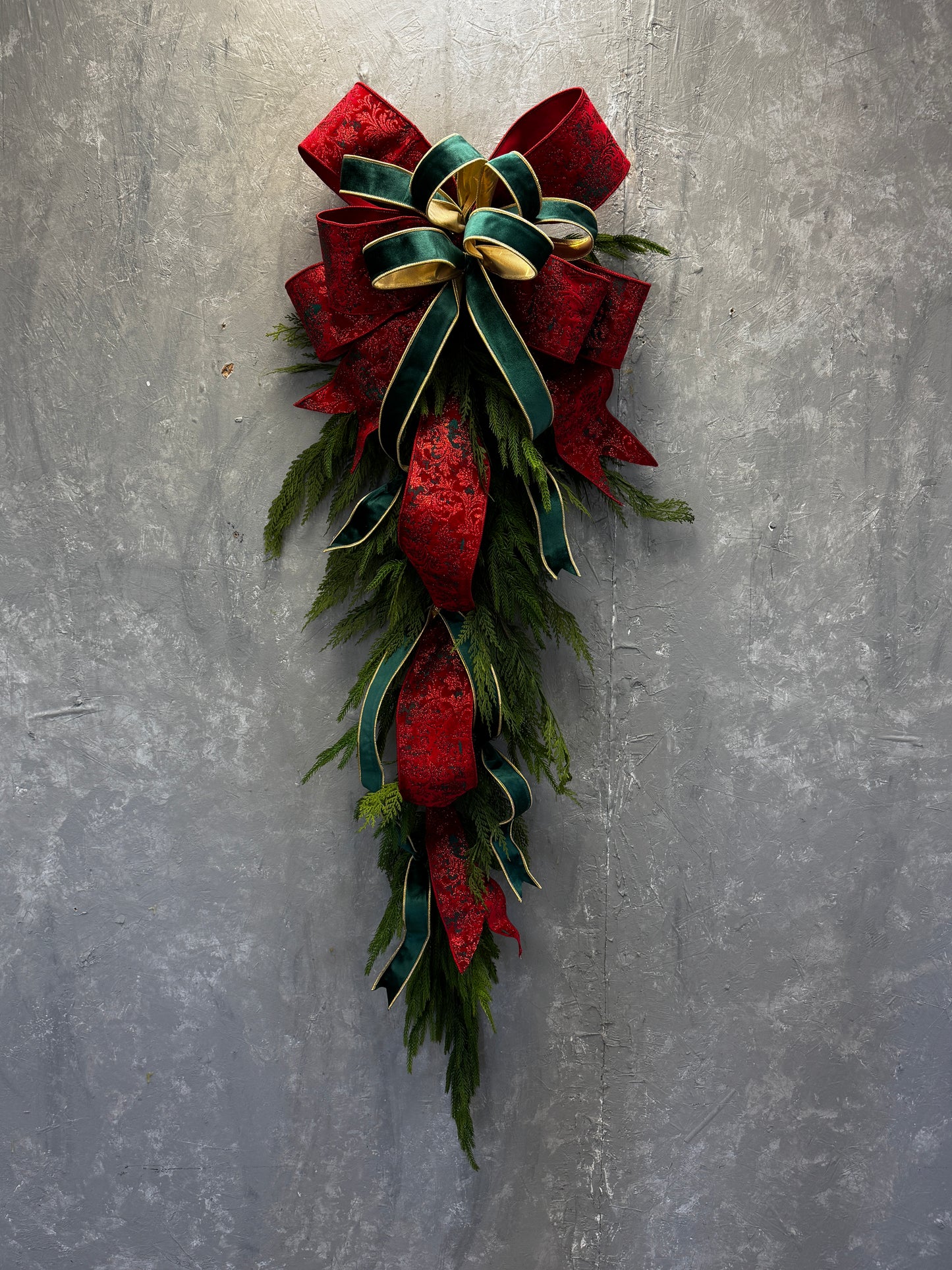 DIY Ralph Lauren Inspired Christmas Swag Kit {Assembly Required}