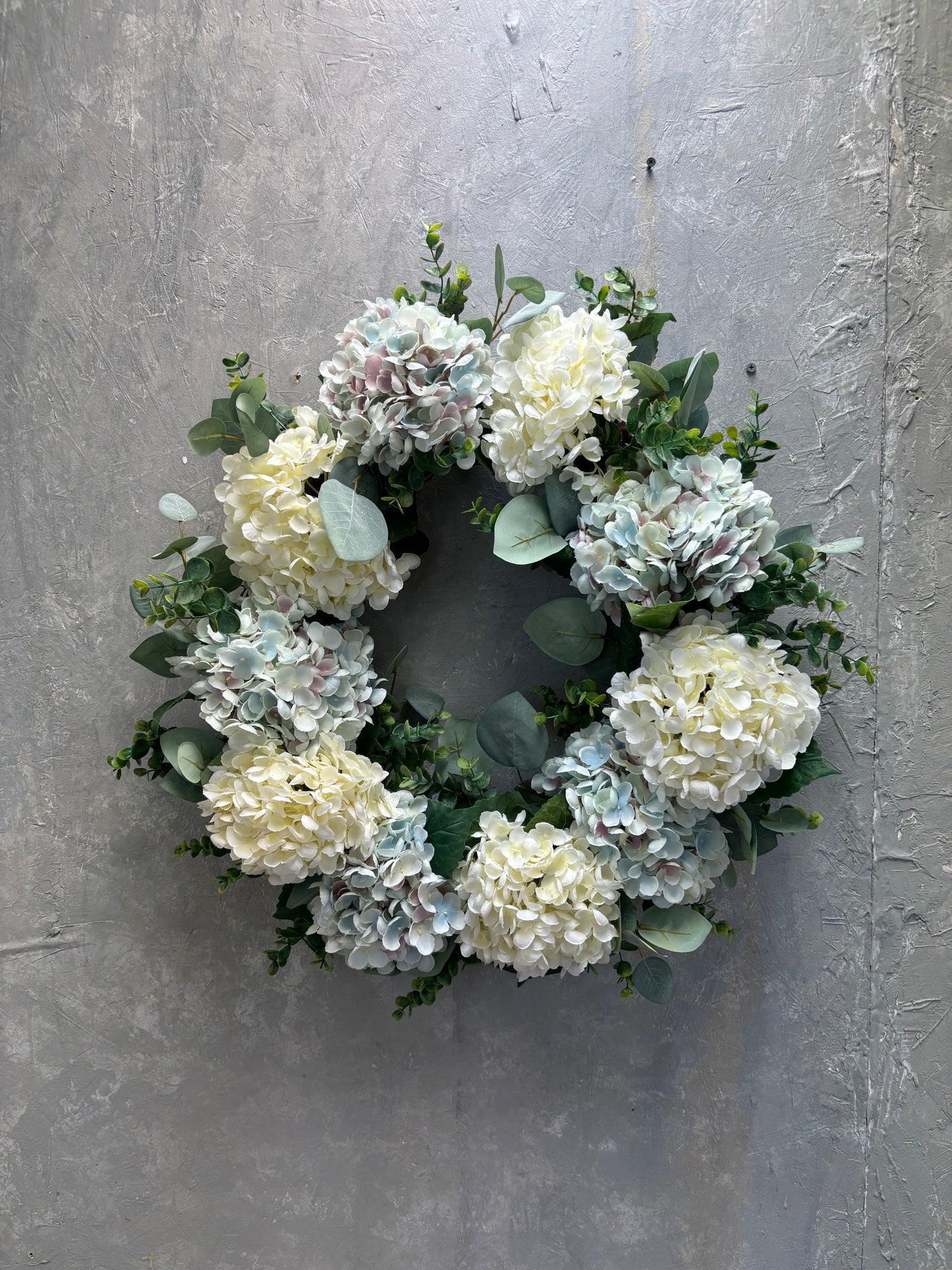 22" Blue and Cream Hydrangea Wreath {Completed Wreath}