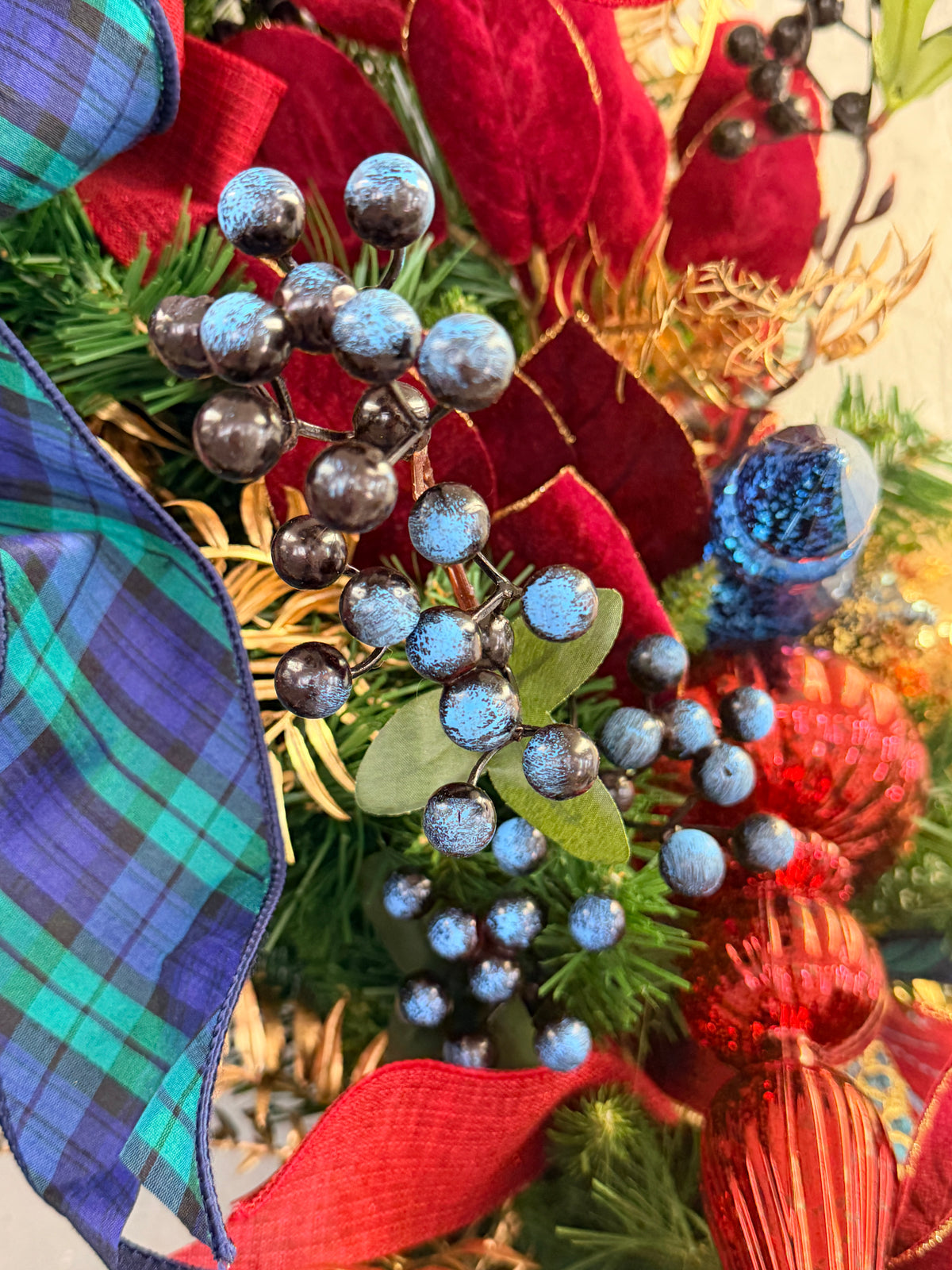 Grand Pyracantha Berry Spray 36" - Blue | GT