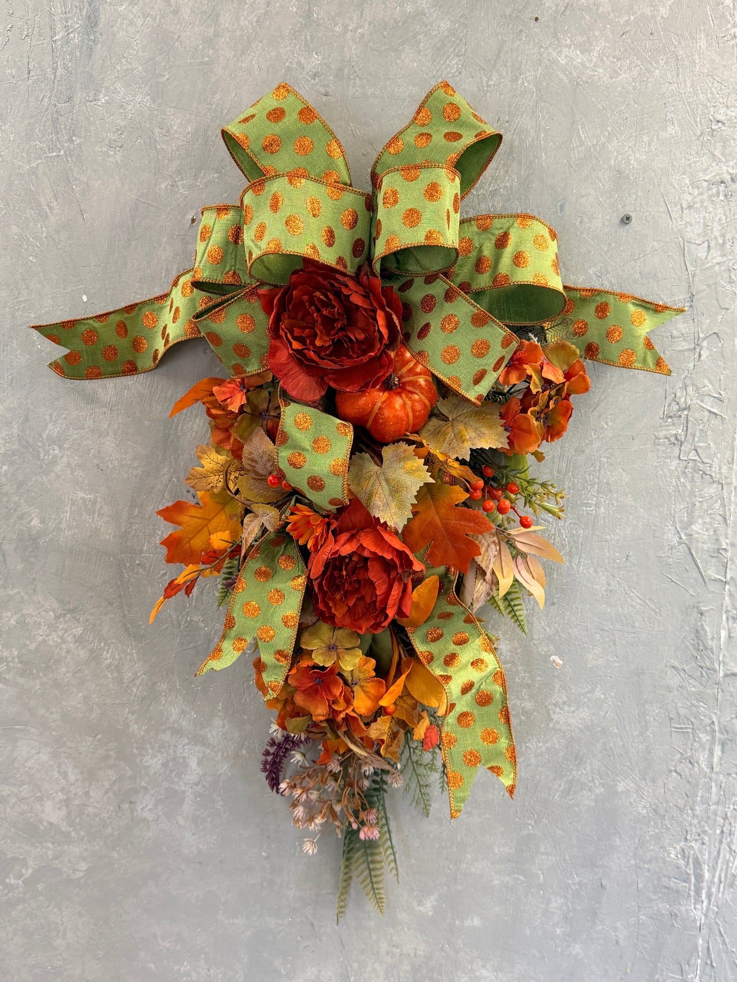Ready to Hang "Easy Peasy Three Step Fall Swag" {Completed Swag}