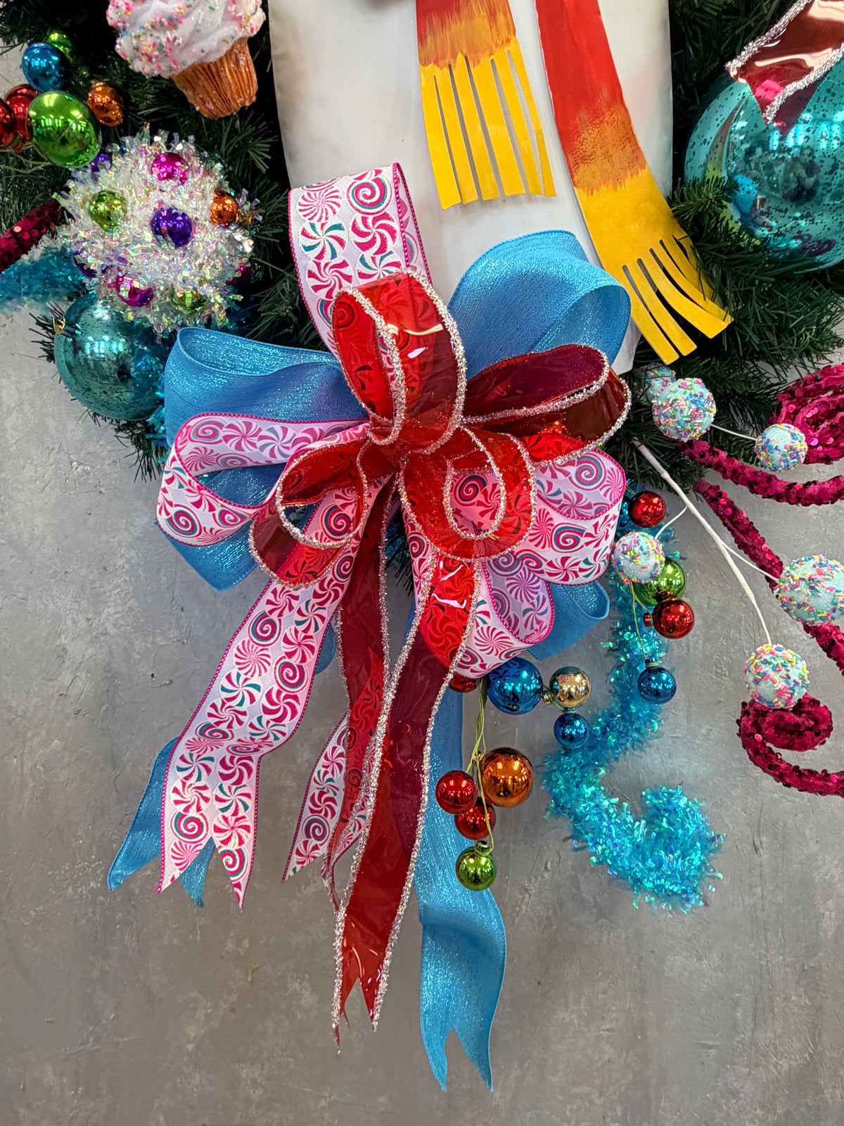 DIY Color Pop Snowman Wreath Kit {Assembly Required}