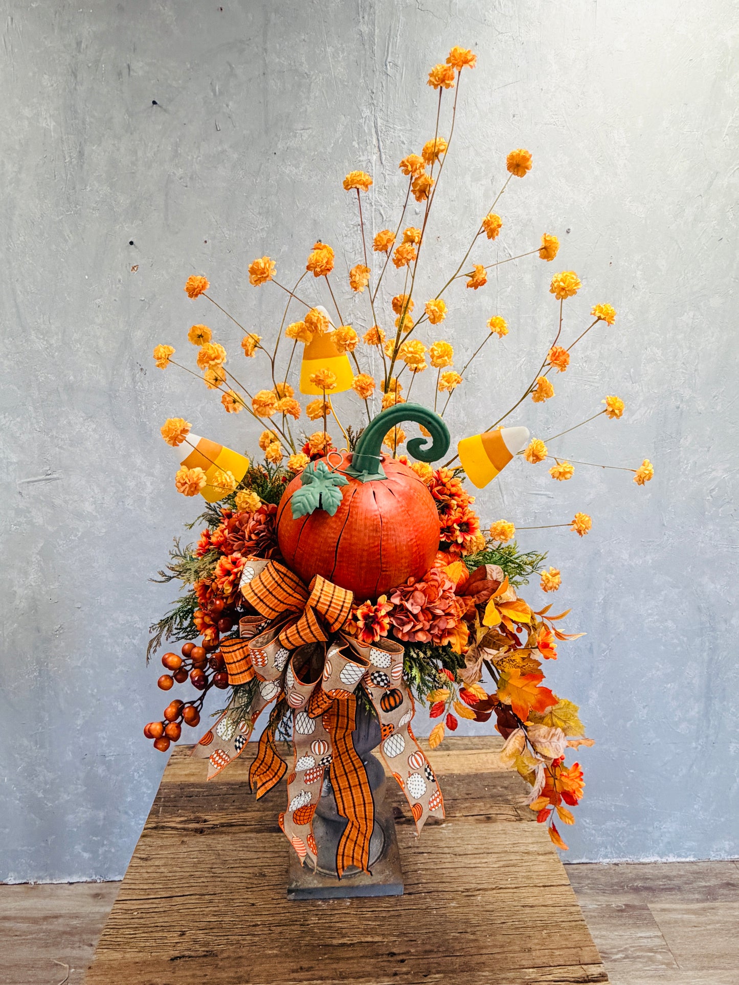 Pom Pom Branch 44" - Orange | GT