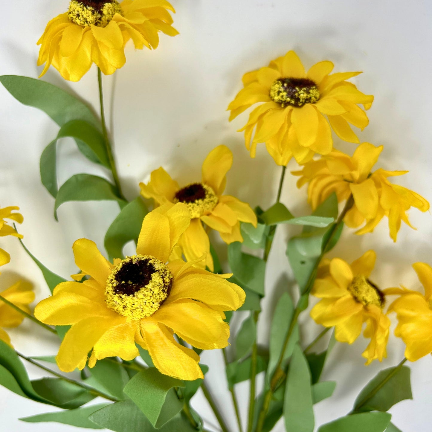 18" Sunburst Daisy Bush in Yellow | QDE