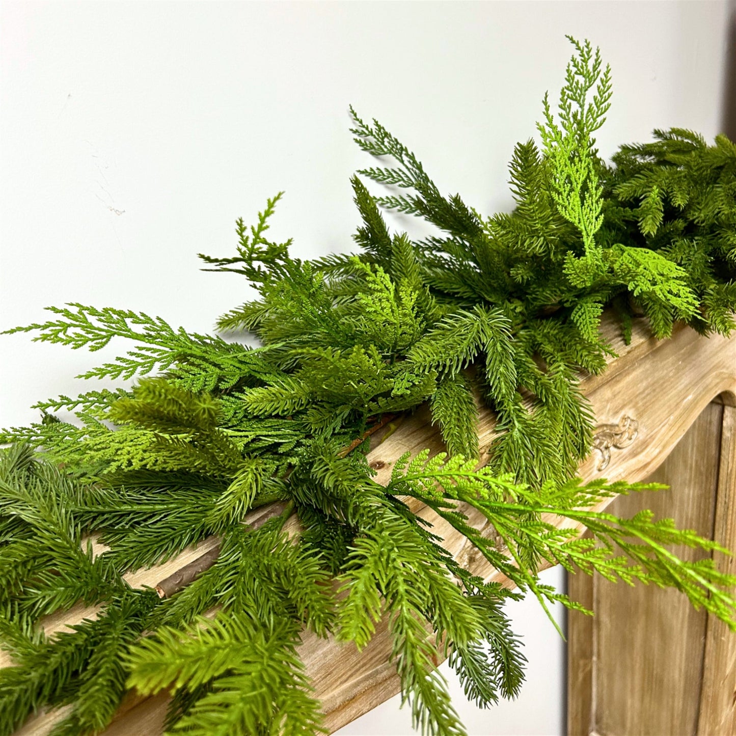 Real Touch Port Orford Cedar/Spruce Garland 48" | XJ